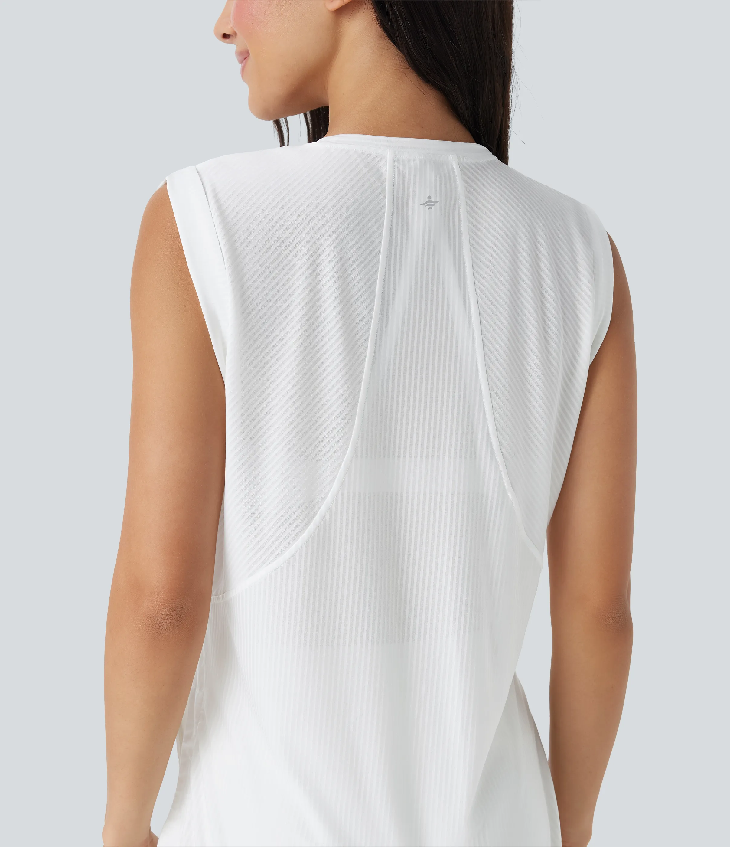 Halara Camiseta de yoga de secado rápido con cuello redondo y dobladillo curvo - White - XL sold by Halara product image thumbnail 5