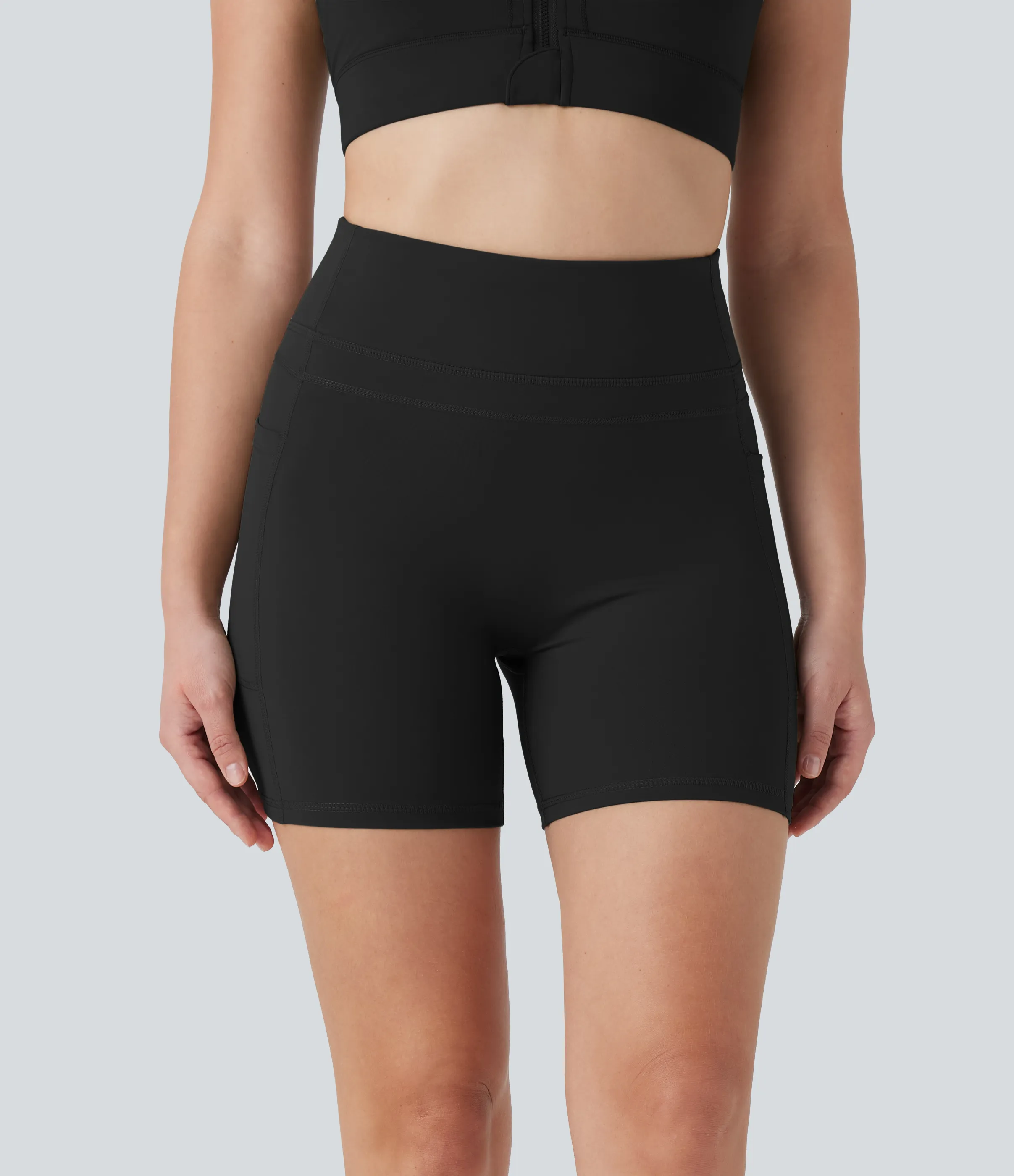 Halara Shorts bikers de entrenamiento de cintura alta de 12.5 cm con bolsillos laterales - Black - XS sold by Halara product image thumbnail 4
