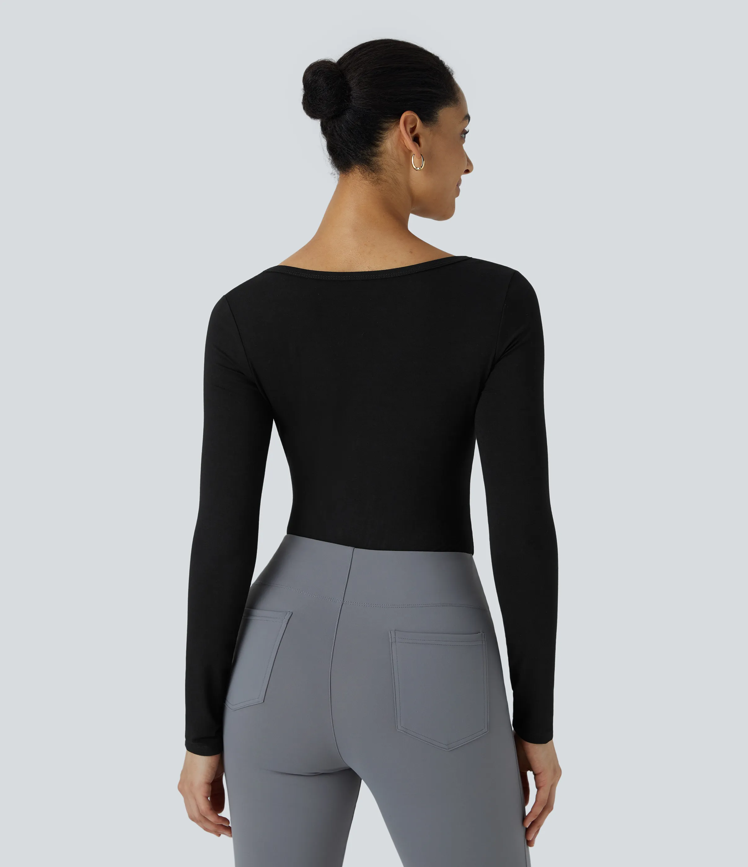 Halara Body oficina ajustado botón presión manga larga cuello U - Black - L sold by Halara product image thumbnail 4