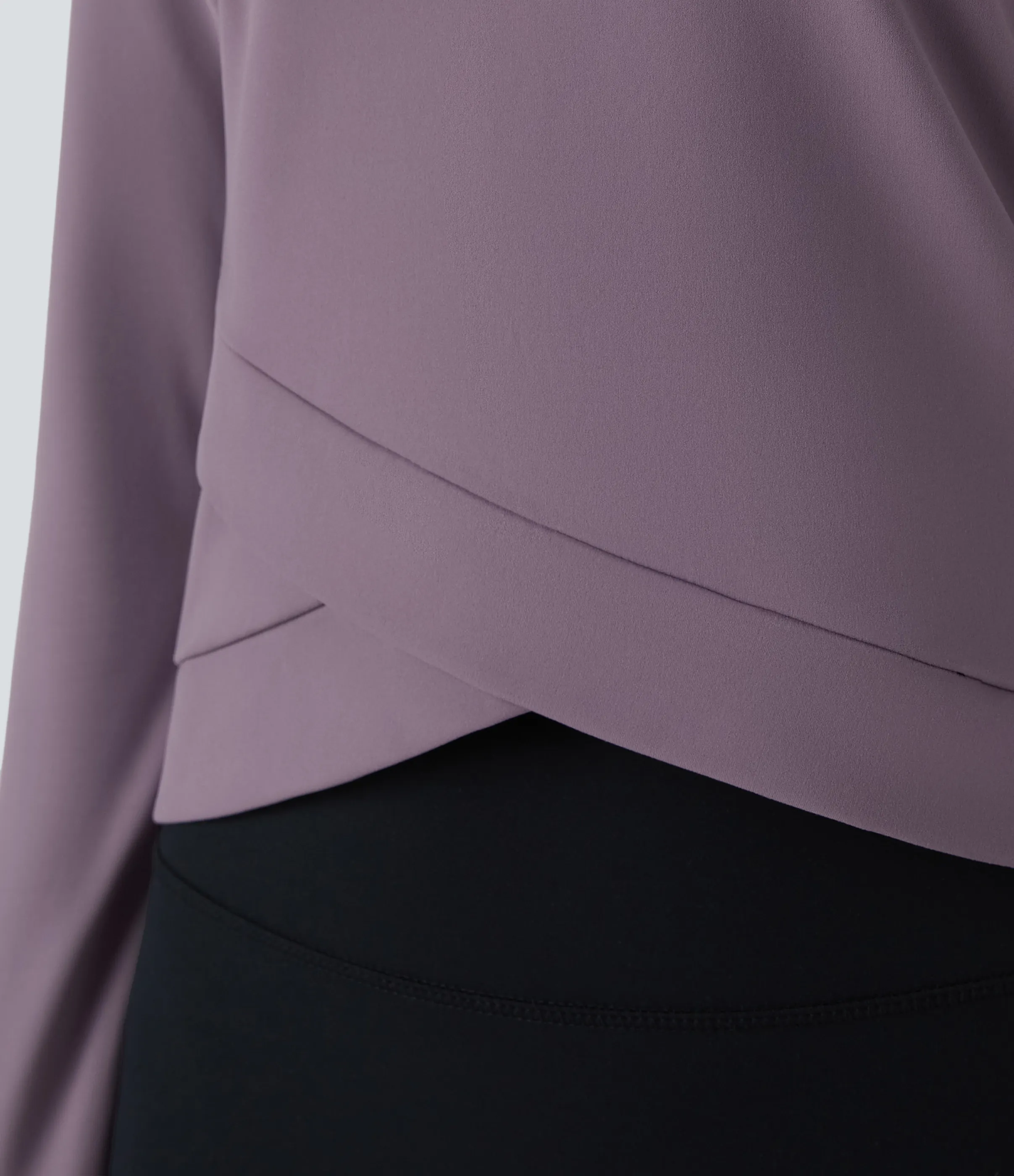 Halara Camiseta deportiva Softlyzero™ Plush de manga larga con dobladillo cruzado y cuello redondo - Tulip Purple - S sold by Halara product image thumbnail 5