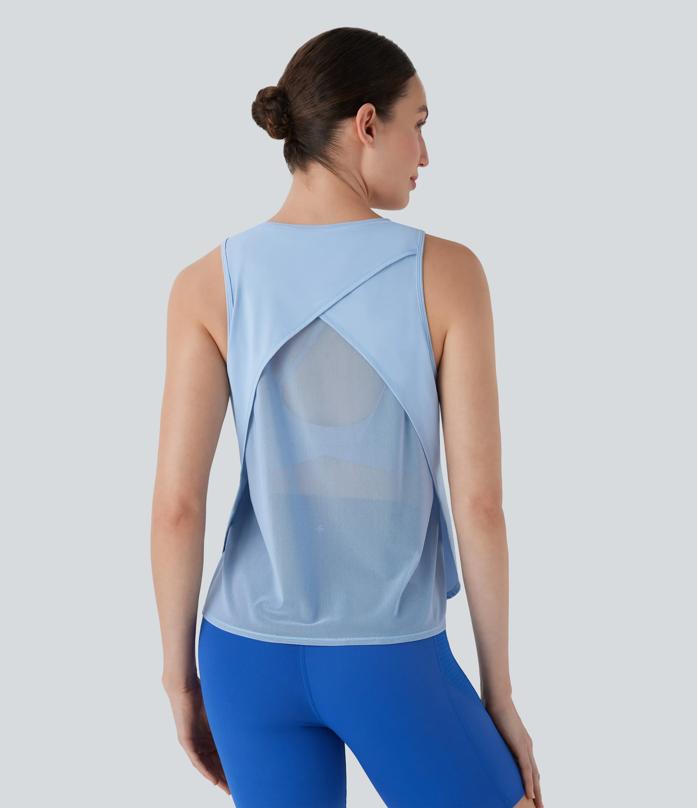 Halara Top deportivo de yoga cruzado con tejido en contraste - Angel Falls - XS sold by Halara product image thumbnail 2