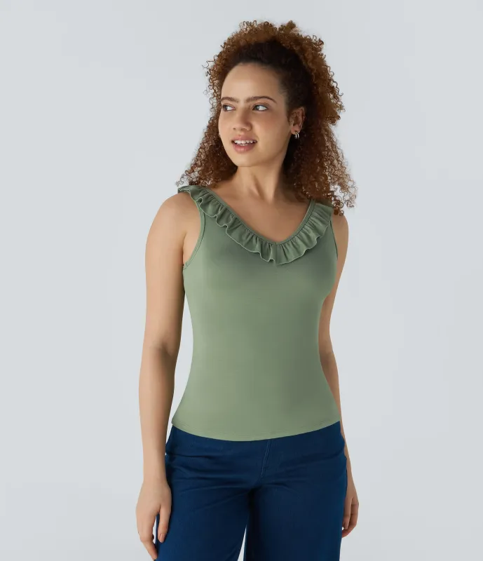 Halara Top sin mangas oficina ajustado cuello V ribete volante - Watercress - XS sold by Halara