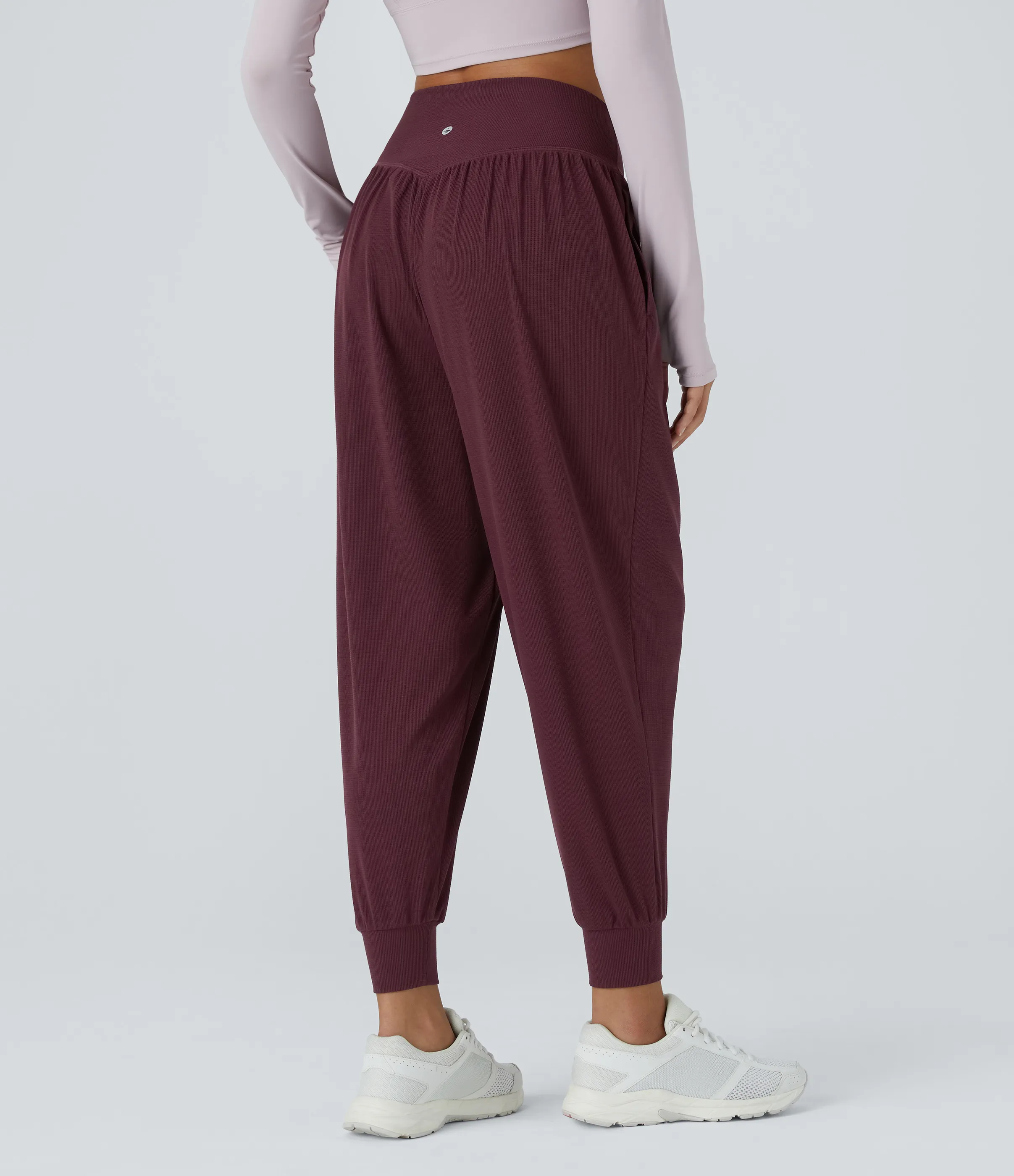 Halara Pantalón yoga tiro alto cruzado pliegue bolsillo lateral - Evening Red - XS(regular) sold by Halara product image thumbnail 3