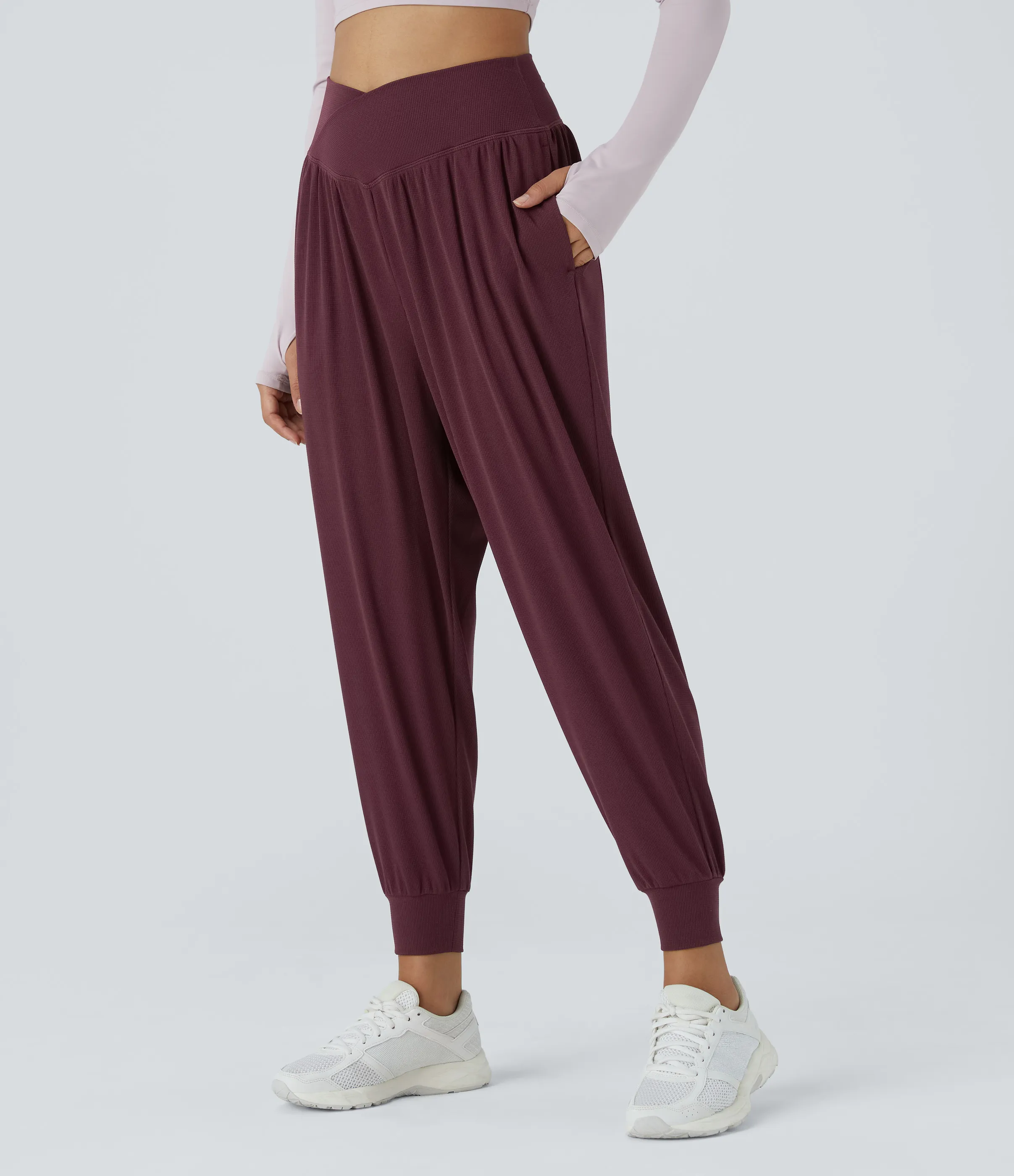 Halara Pantalón yoga tiro alto cruzado pliegue bolsillo lateral - Evening Red - XS(regular) sold by Halara product image thumbnail 4