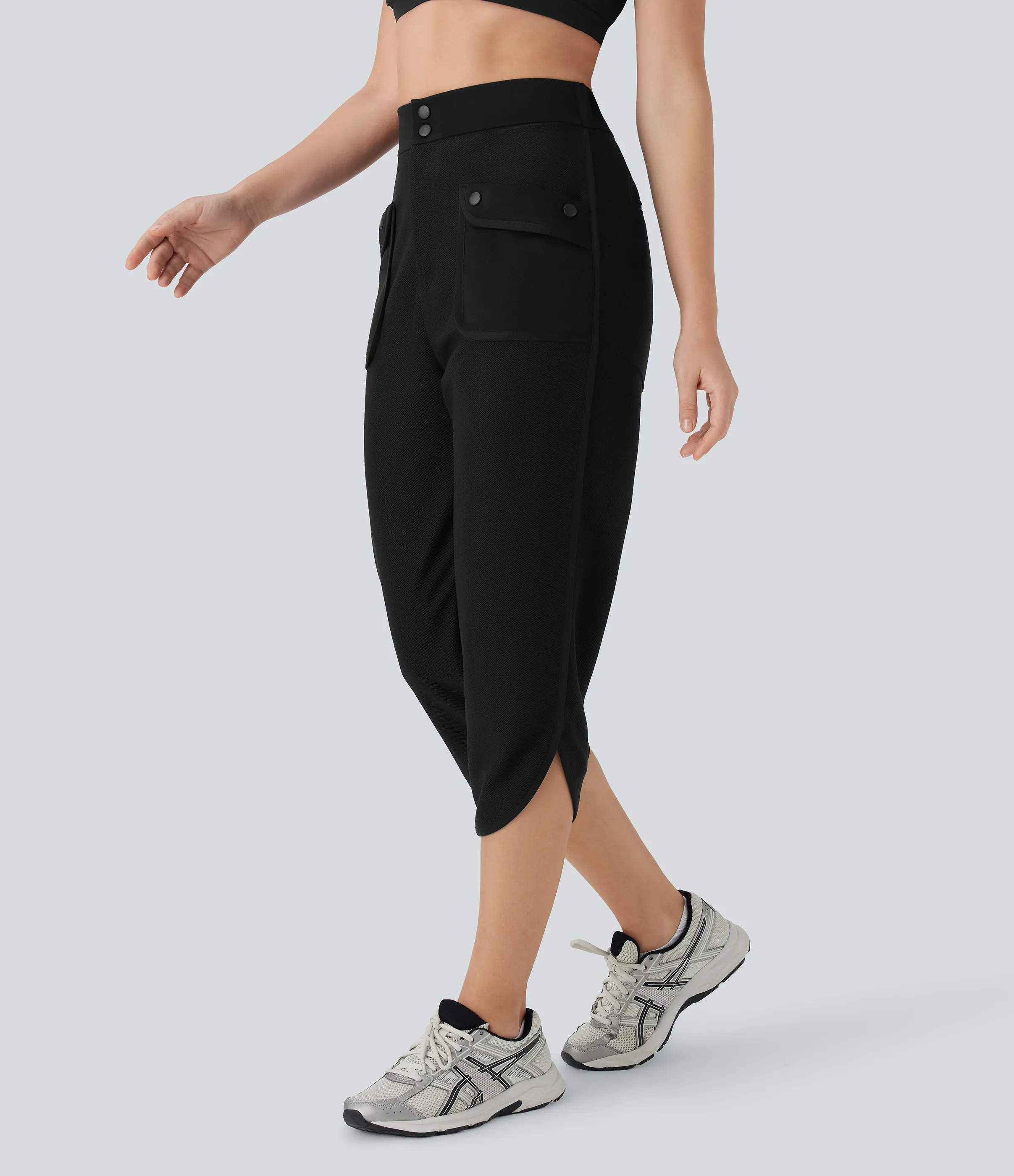 Halara Pantalones capri de yoga de tiro medio con abertura y dobladillo curvo con bolsillos - Black - XS(regular) sold by Halara product image thumbnail 2