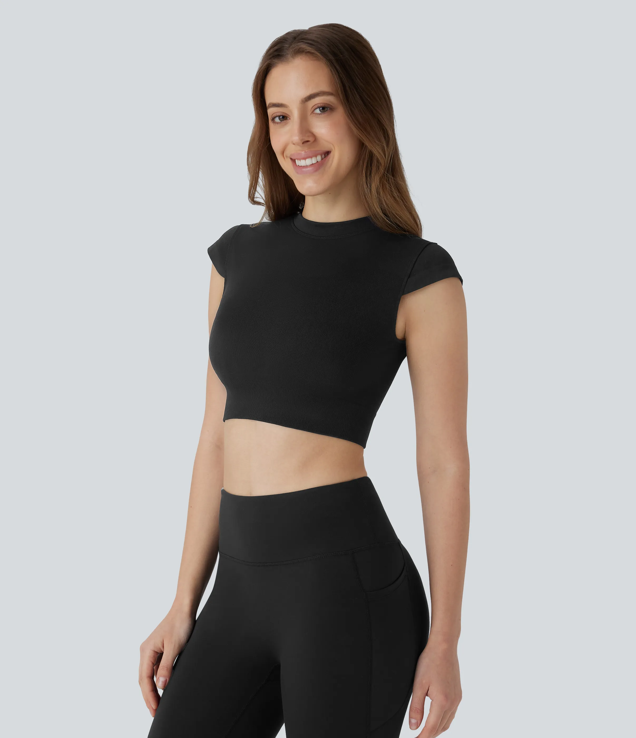 Halara Top deportivo yoga manga corta cuello redondo sin costura - Black - S sold by Halara product image thumbnail 4