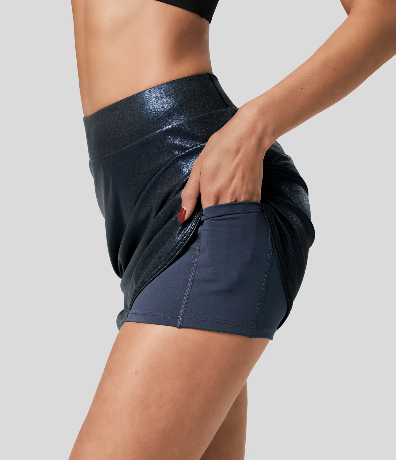 Halara Softlyzero™ Faux Leather Falda efecto piel metálico ultra elástico mini fiesta ajustada bajo curvo bolsillo lateral tiro alto 2 en 1 - Shiny Midnight Blue - S(regular) sold by Halara product image thumbnail 4