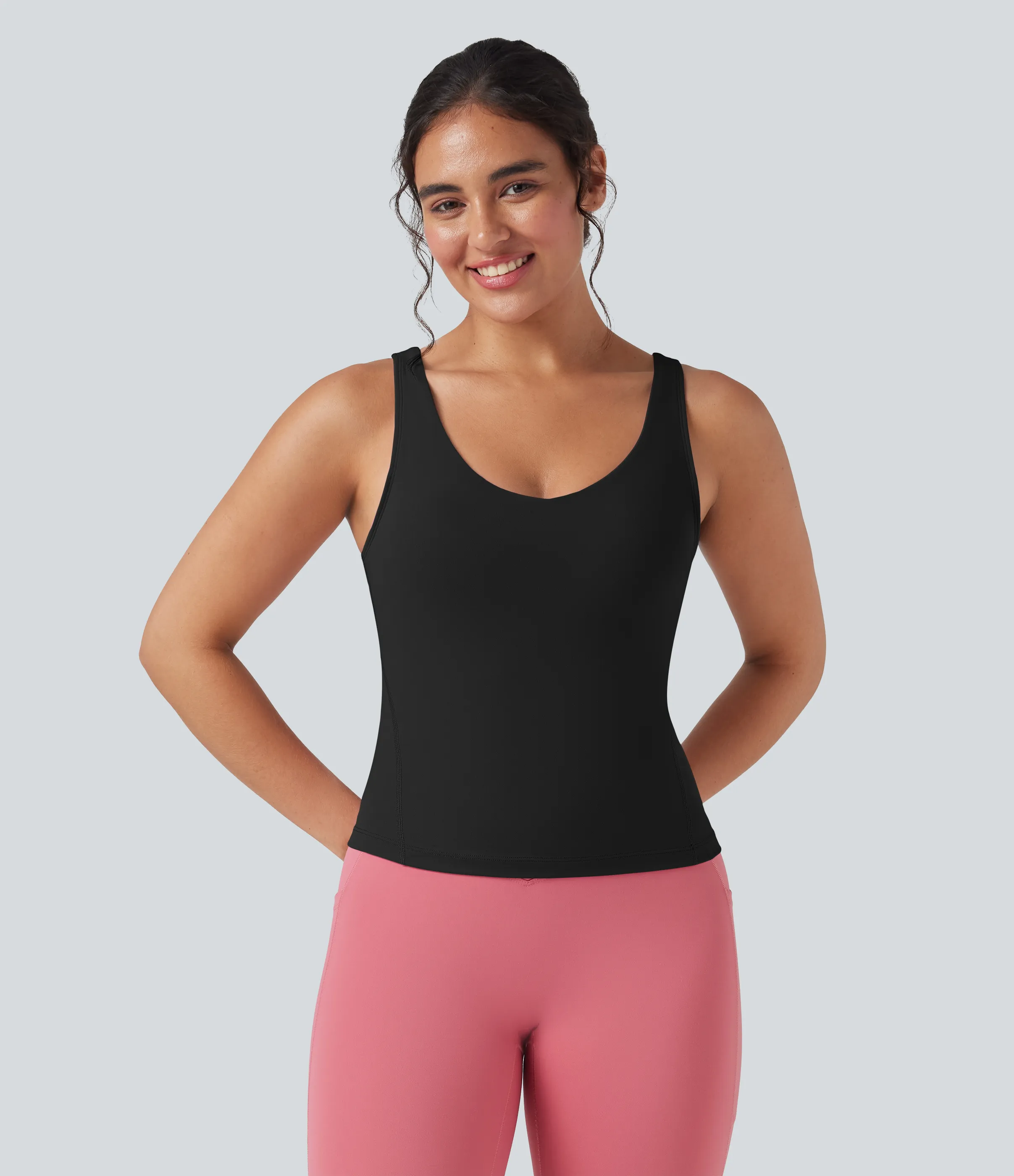 Halara Camiseta de yoga Halara UltraSculpt™ con escote en V profundo y espalda redondeada - Black - M sold by Halara