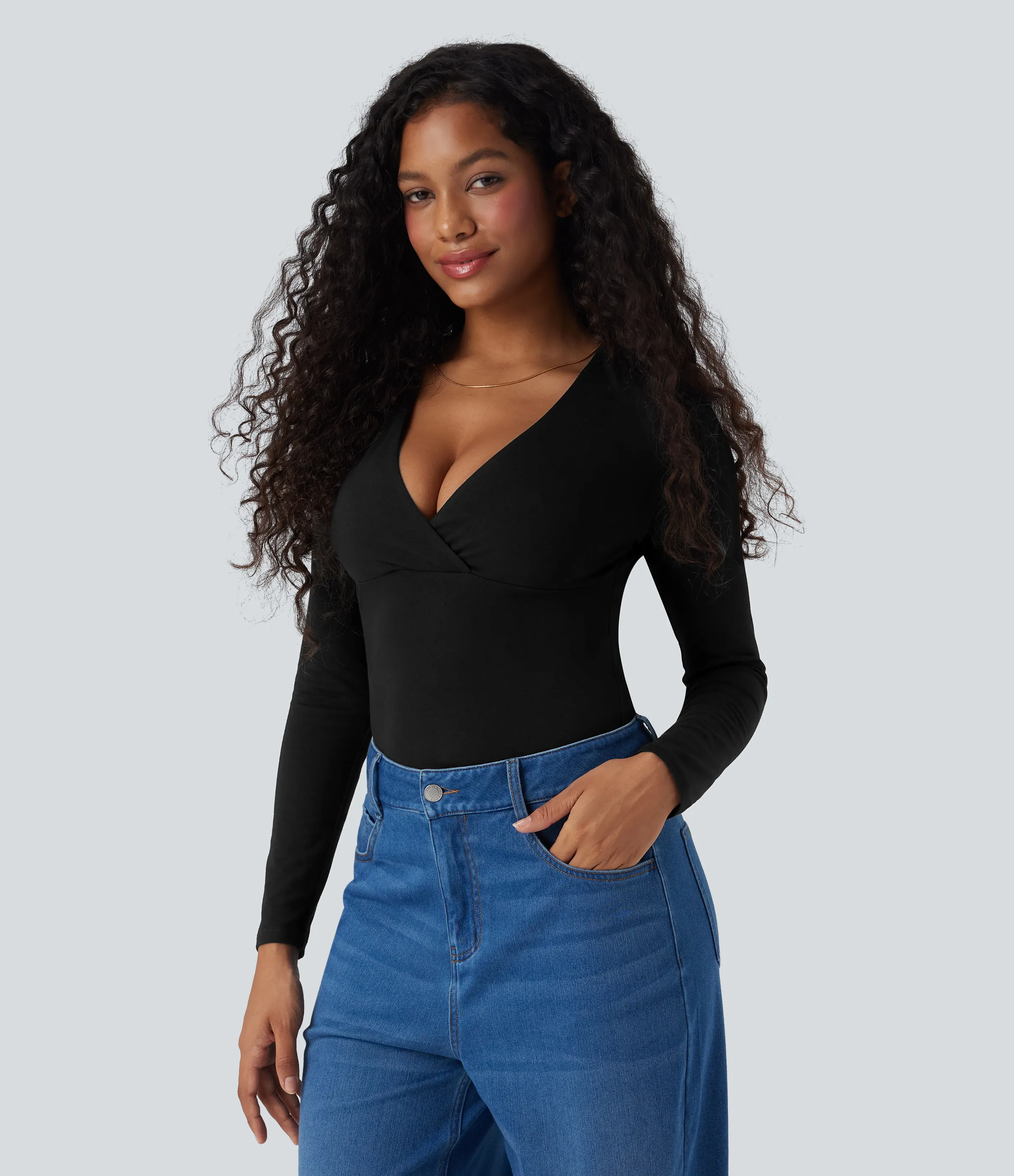 Halara Top casual de manga larga con escote en V profundo - Black - L sold by Halara product image thumbnail 4