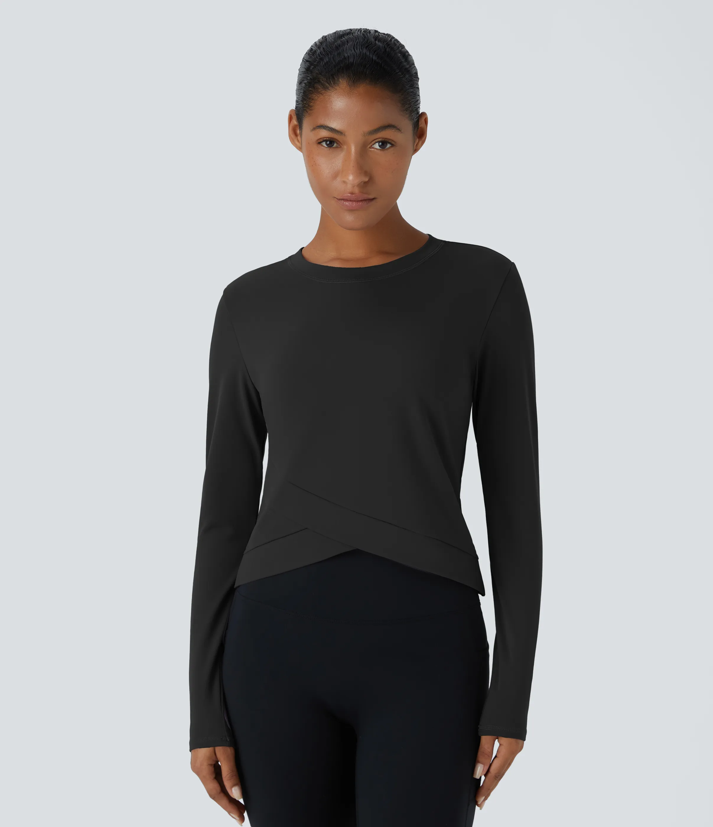 Halara Camiseta deportiva Softlyzero™ Plush de manga larga con dobladillo cruzado y cuello redondo - Black - M sold by Halara