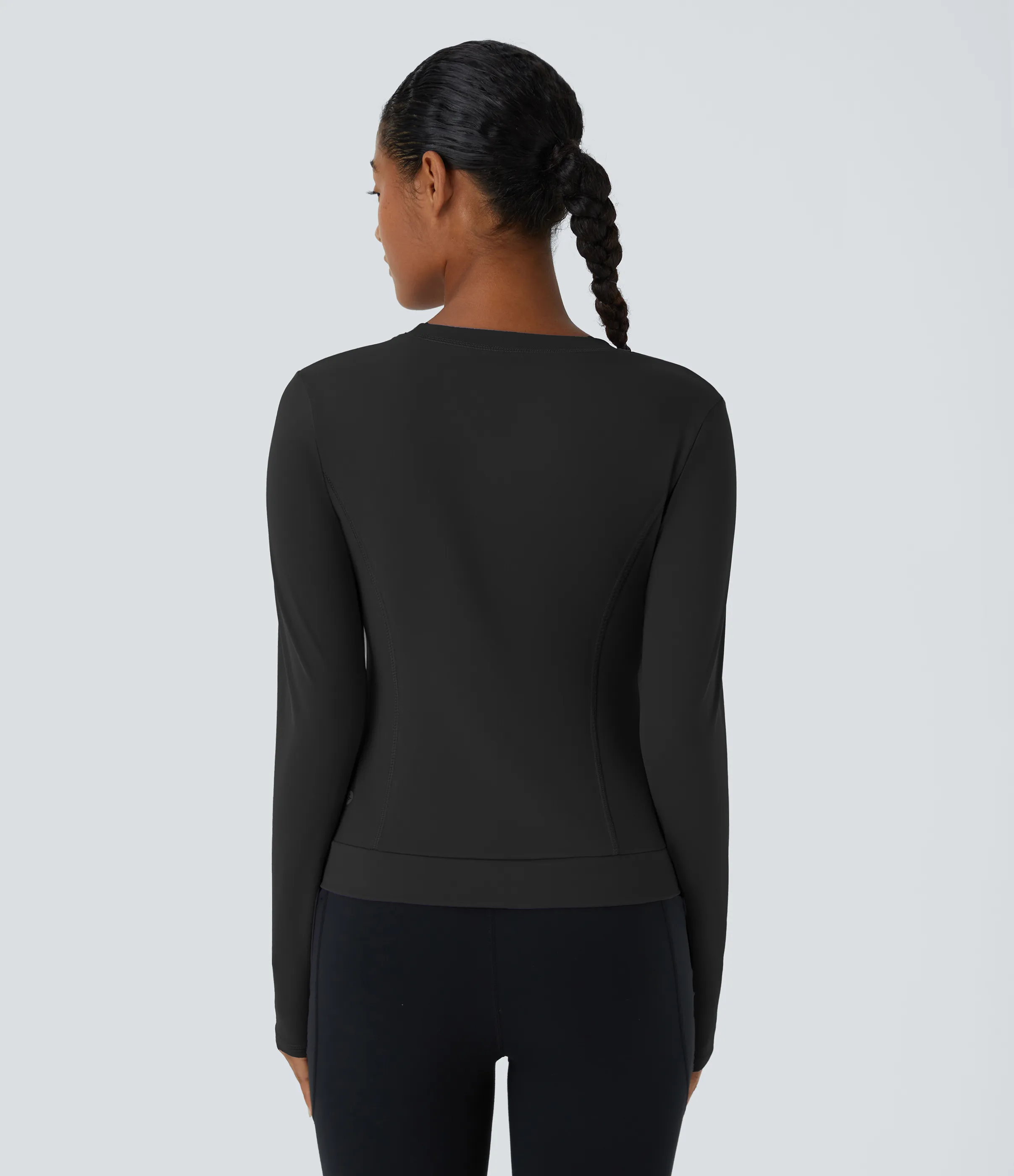 Halara Camiseta deportiva Softlyzero™ Plush de manga larga con dobladillo cruzado y cuello redondo - Black - M sold by Halara product image thumbnail 3