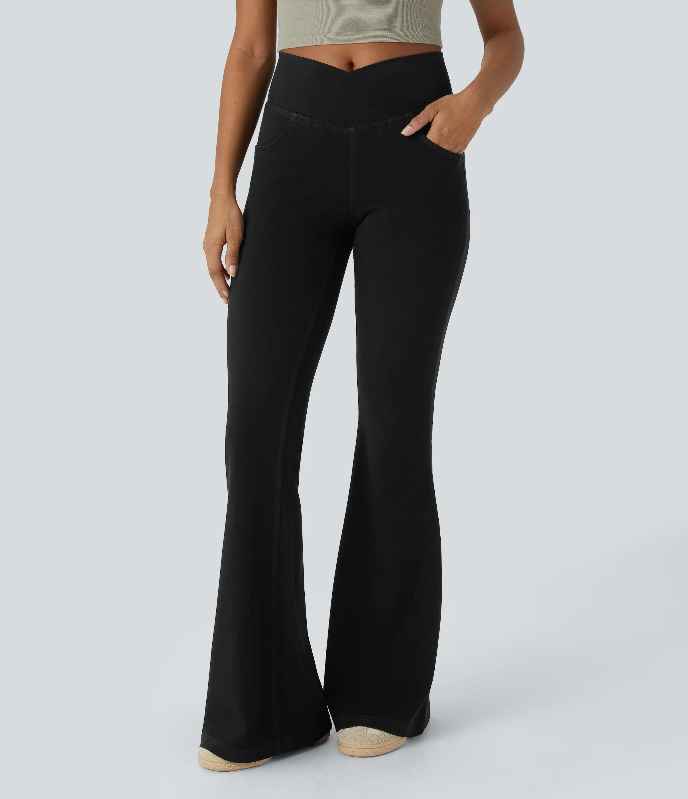 Halara Jeans Halara Flex™ Denim súper acampanado elástico lavado bolsillo cruzado tiro alto - Graphite Black Denim - XS(tall) sold by Halara product image thumbnail 3