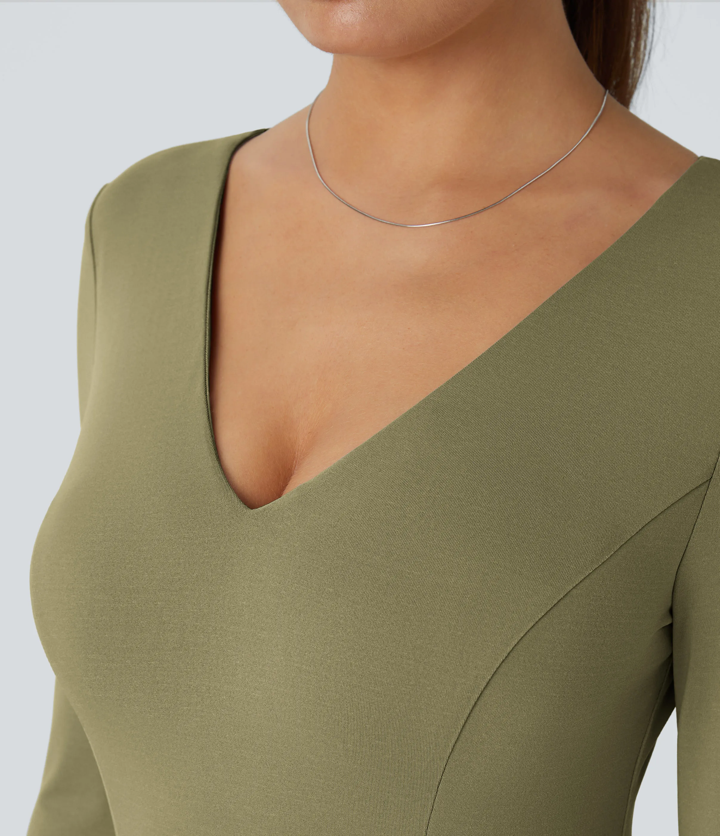 Halara Mono cuello V sin espalda manga larga bolsillo lateral plisado pierna ancha - Capulet Olive - S(regular) sold by Halara product image thumbnail 5