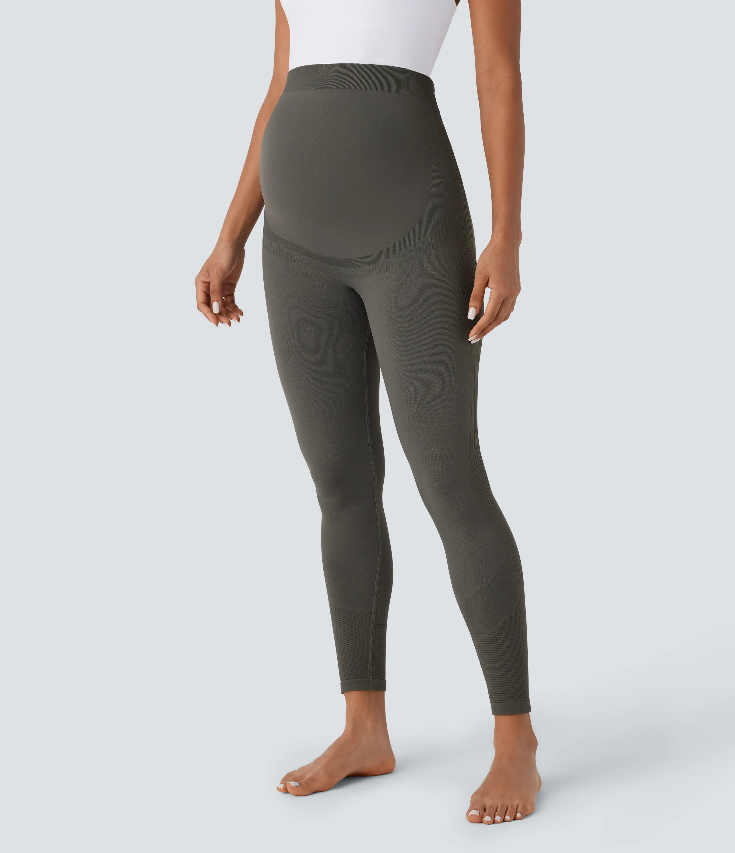 Halara Leggings premamá yoga tiro alto fluidez sin costura 7/8 - Volcanic Ash - XL sold by Halara product image thumbnail 2