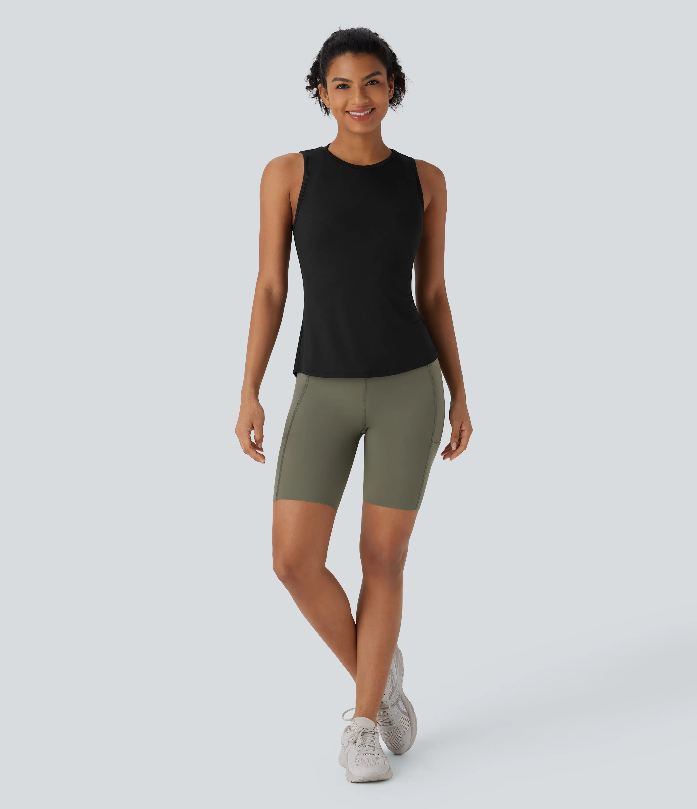 Halara Camiseta de yoga con cuello redondo y abertura torcida - Black - XS sold by Halara product image thumbnail 4