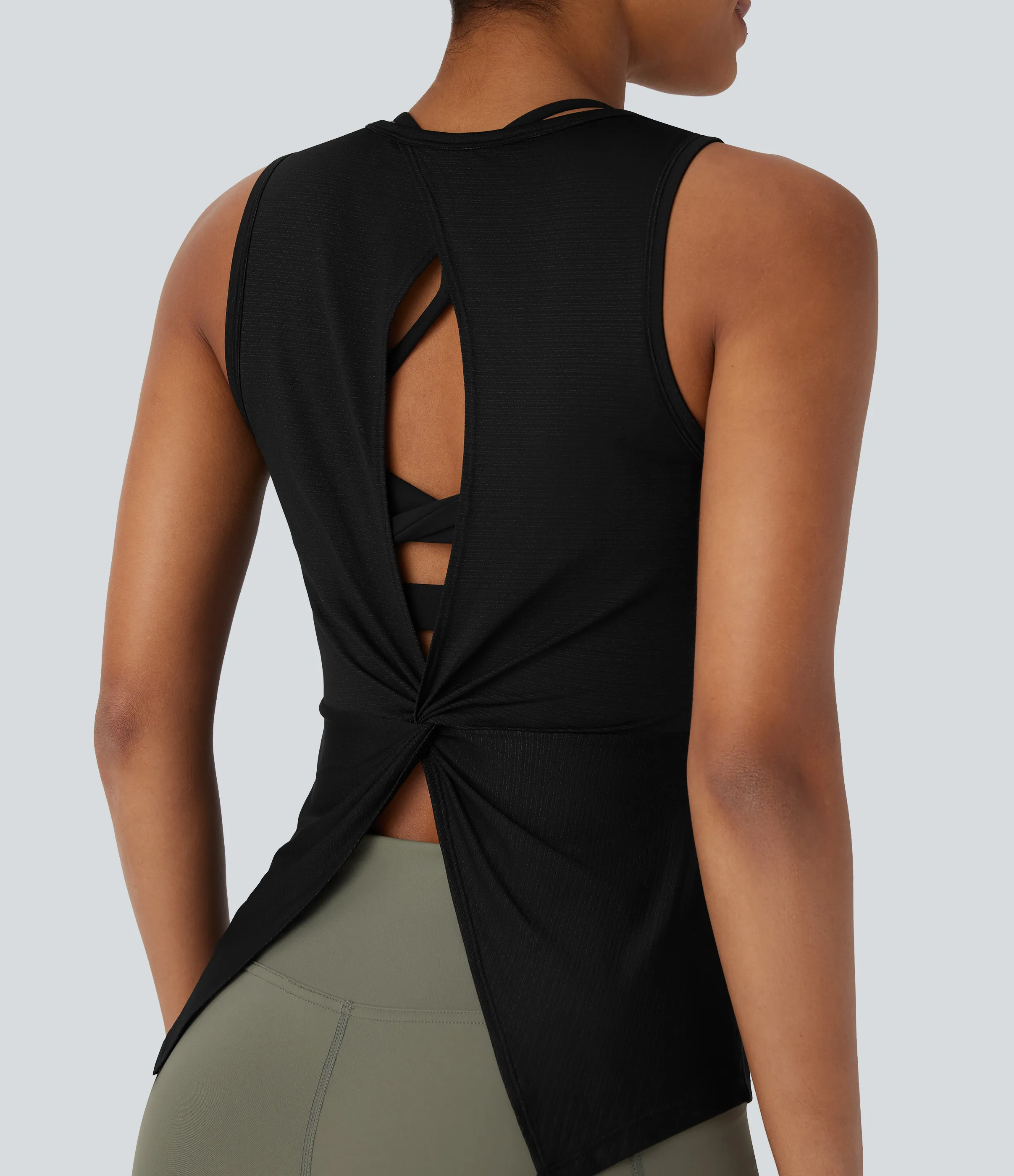 Halara Camiseta de yoga con cuello redondo y abertura torcida - Black - XS sold by Halara product image thumbnail 5