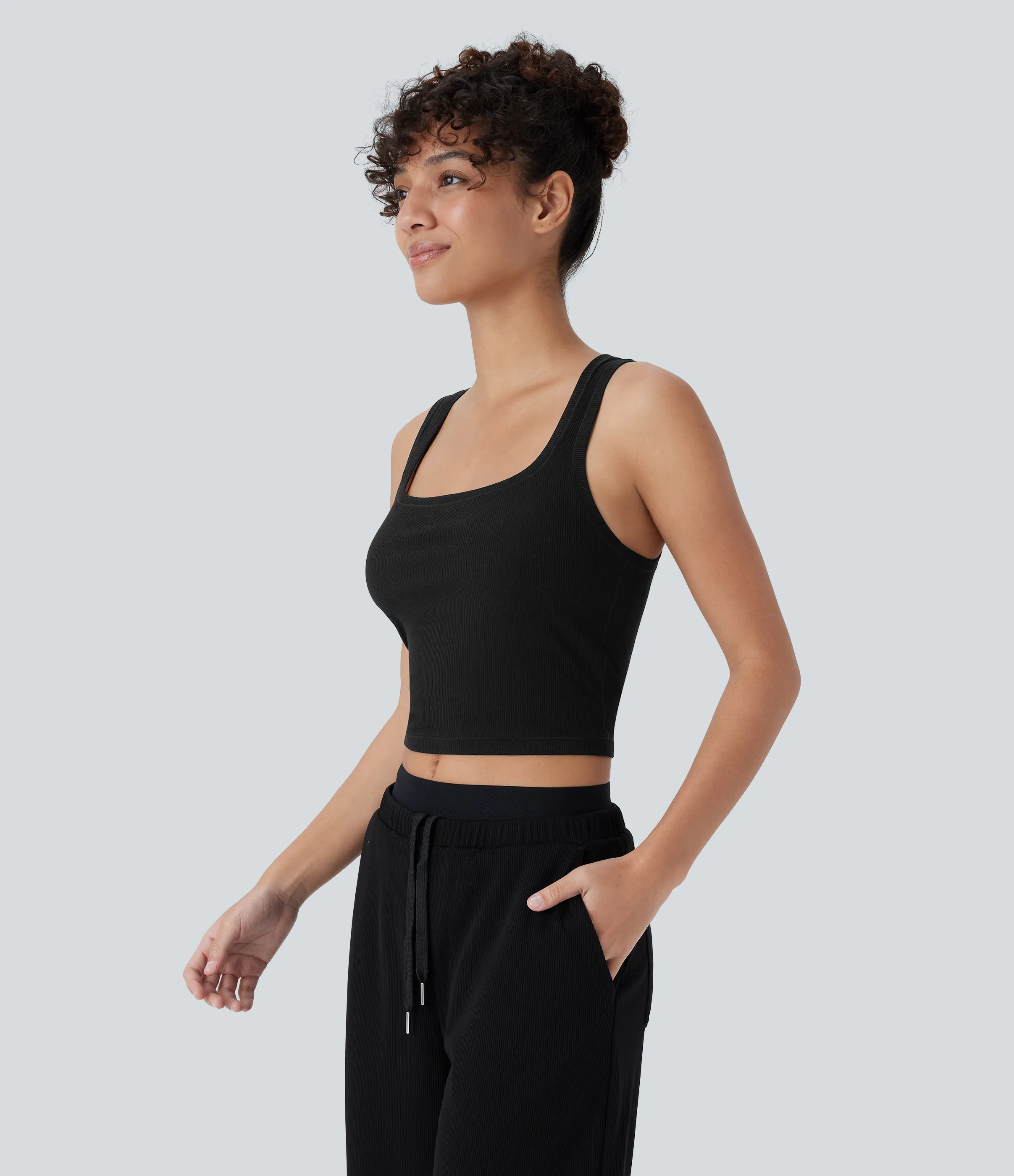 Halara Camiseta sin mangas ajustada cuello U acanalado súper elástica agradable piel - Black - S sold by Halara product image thumbnail 4