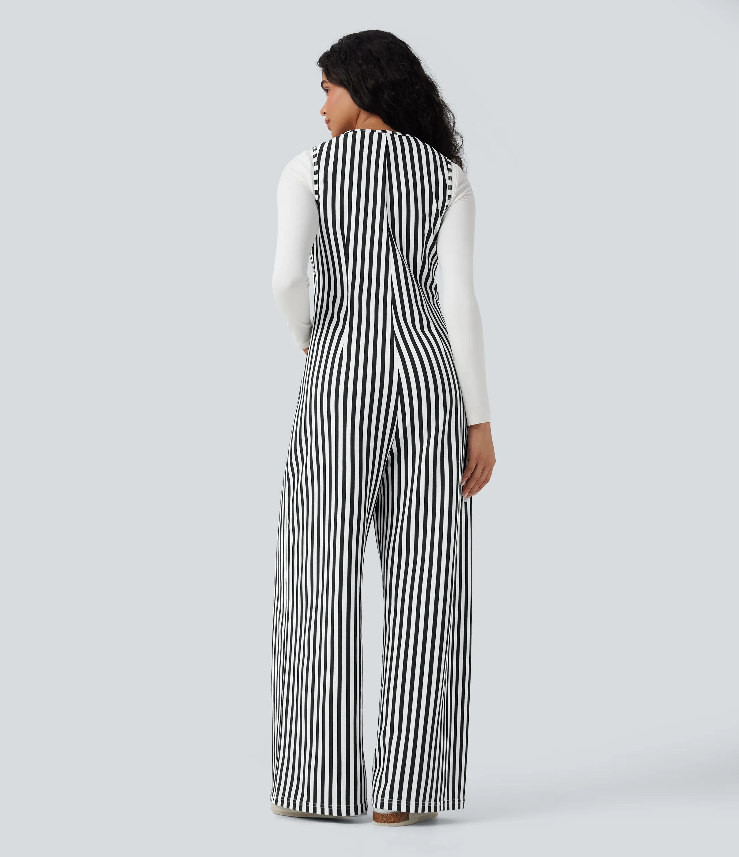 Halara Jumpsuit casual a rayas sin mangas con cuello en U y bolsillos - Black White Horizontal Stripe - L(regular) sold by Halara product image thumbnail 3