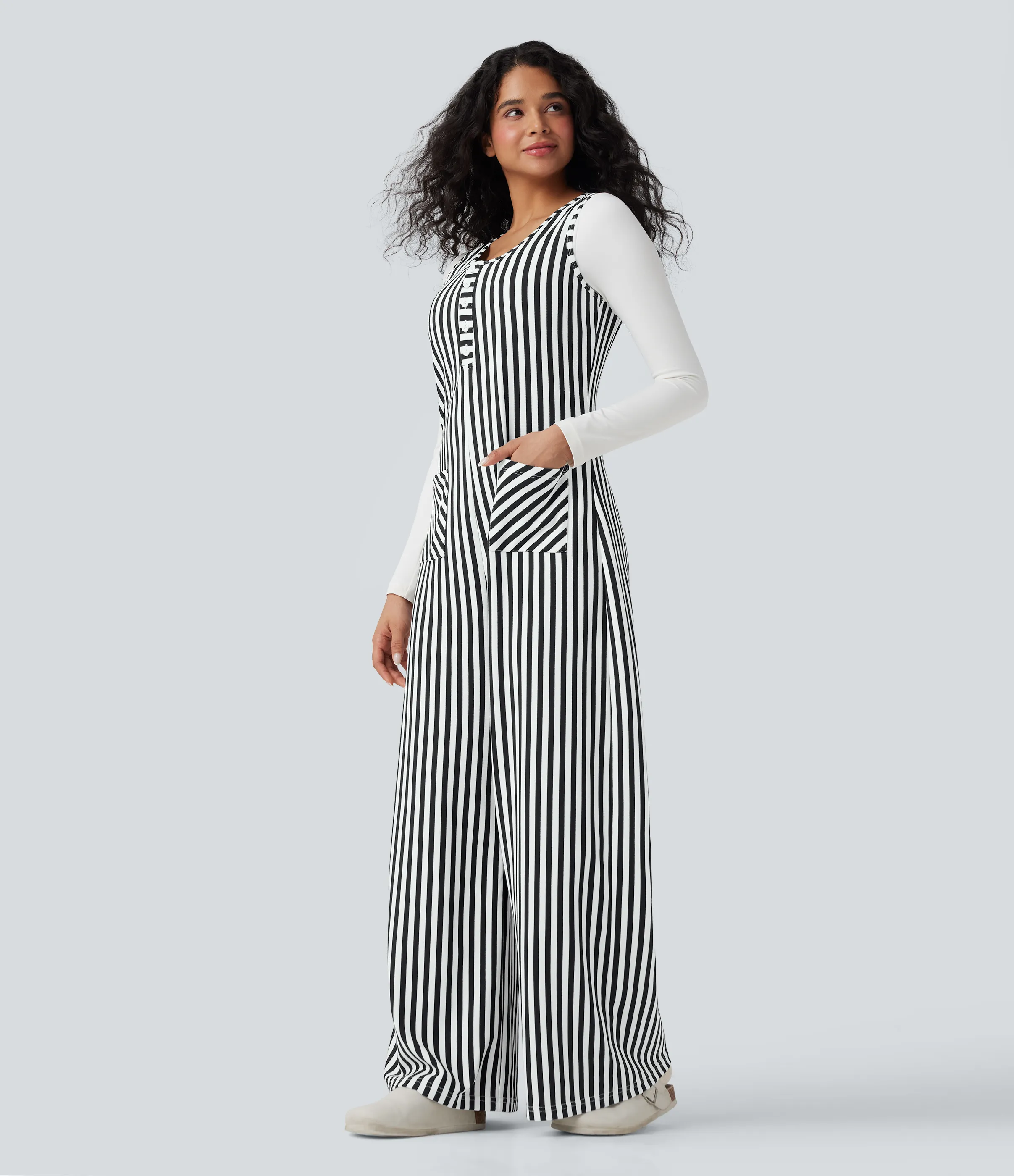 Halara Jumpsuit casual a rayas sin mangas con cuello en U y bolsillos - Black White Horizontal Stripe - L(regular) sold by Halara product image thumbnail 4