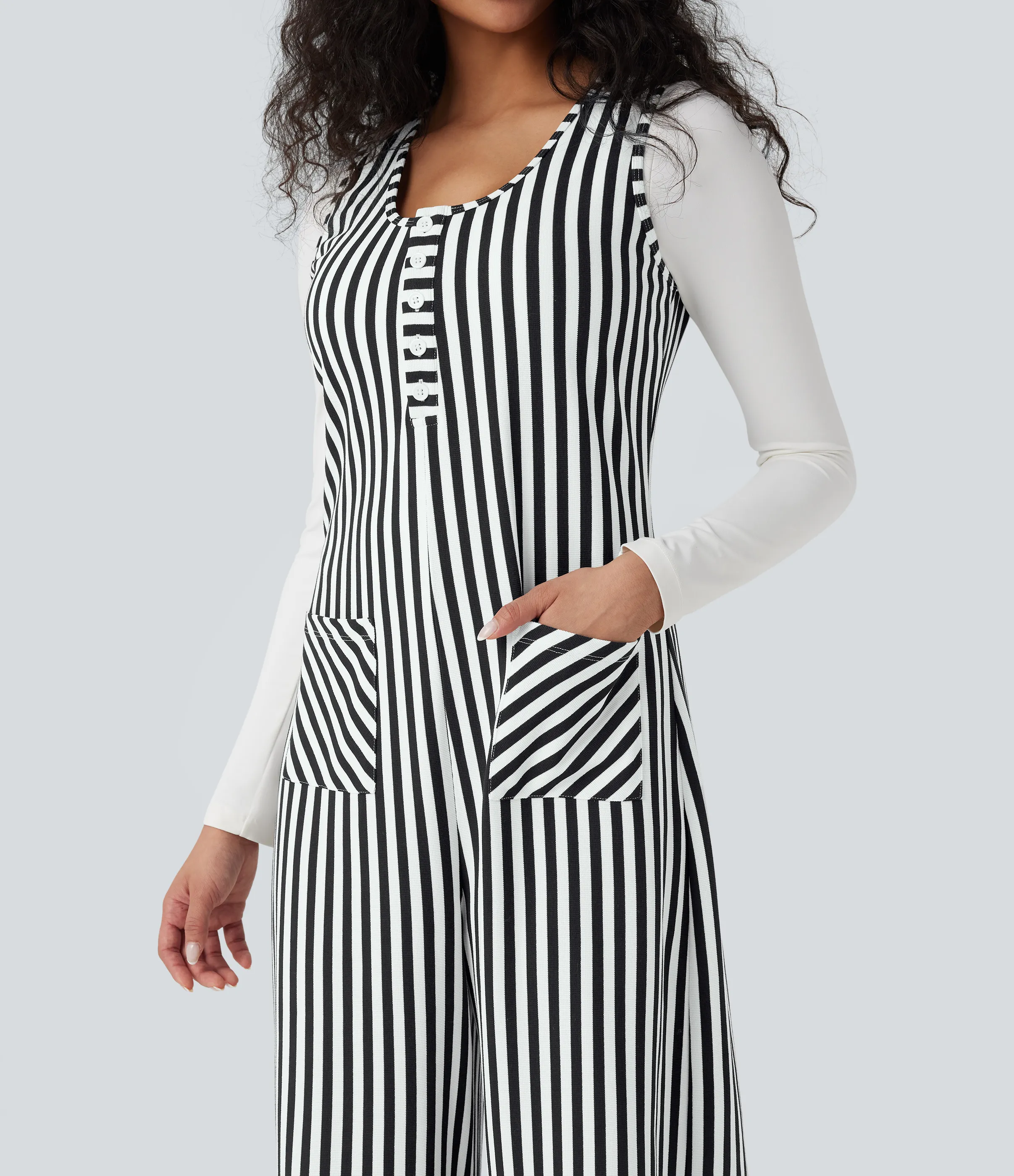 Halara Jumpsuit casual a rayas sin mangas con cuello en U y bolsillos - Black White Horizontal Stripe - L(regular) sold by Halara product image thumbnail 5
