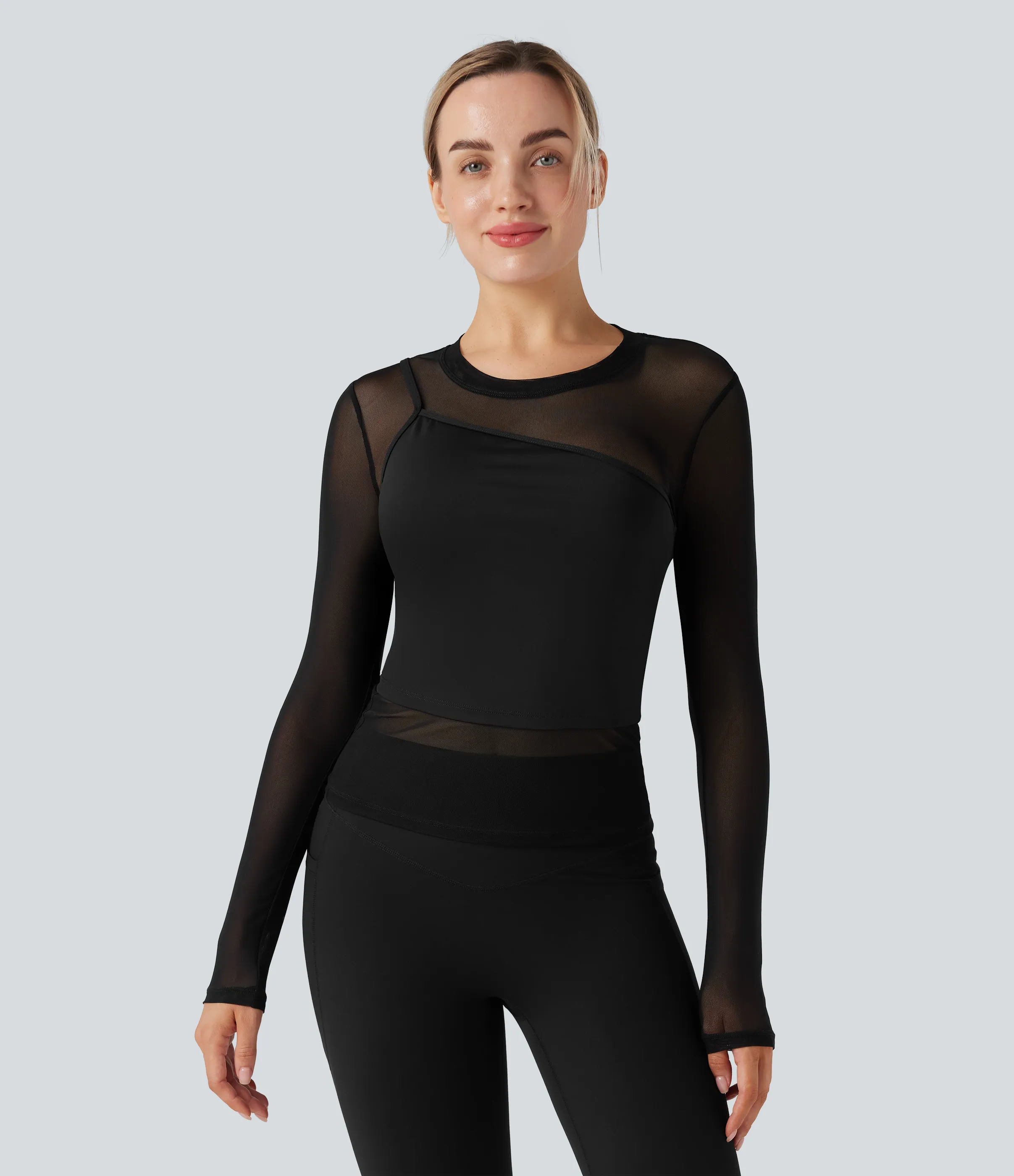 Halara Top deportivo de yoga 2 en 1 de malla en contraste con cuello redondo y manga larga - Black - XS sold by Halara