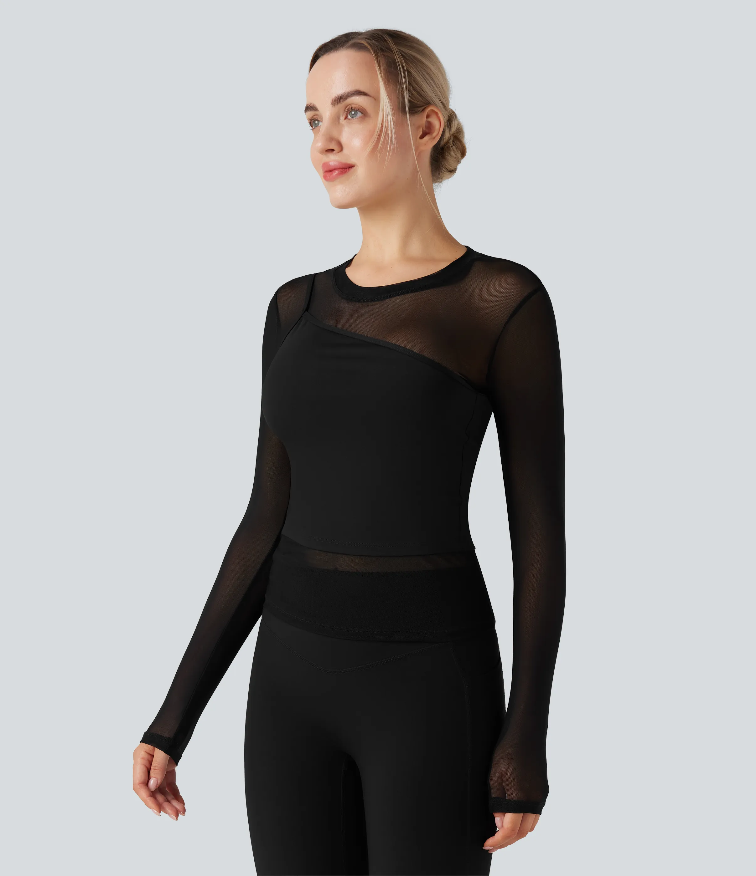 Halara Top deportivo de yoga 2 en 1 de malla en contraste con cuello redondo y manga larga - Black - XS sold by Halara product image thumbnail 4