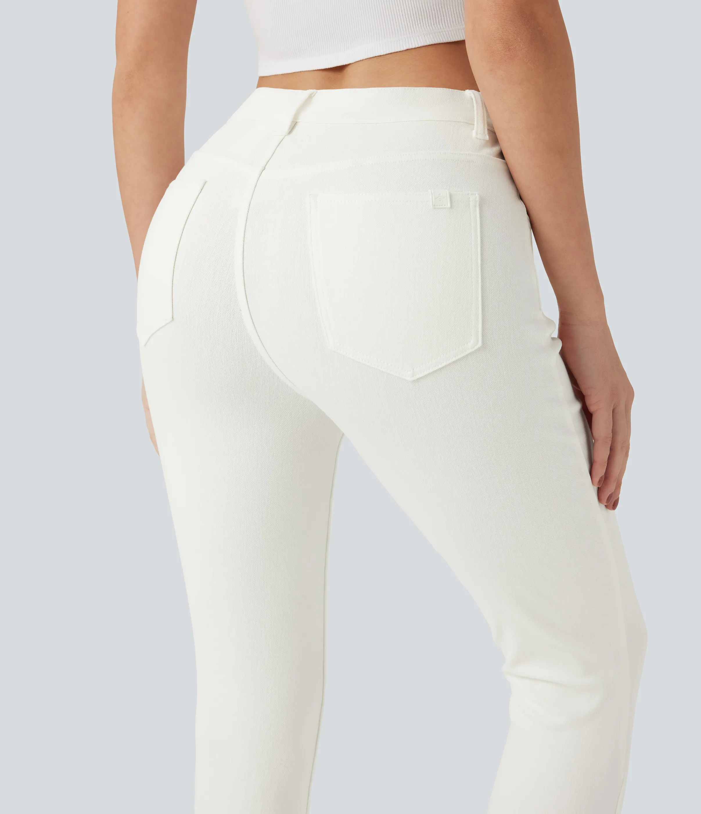 Halara Jeans ajustados casuales Halara Flex™ de tiro medio con bolsillos resistentes al agua y al aceite - Bright White Denim - XS(regular) sold by Halara product image thumbnail 5