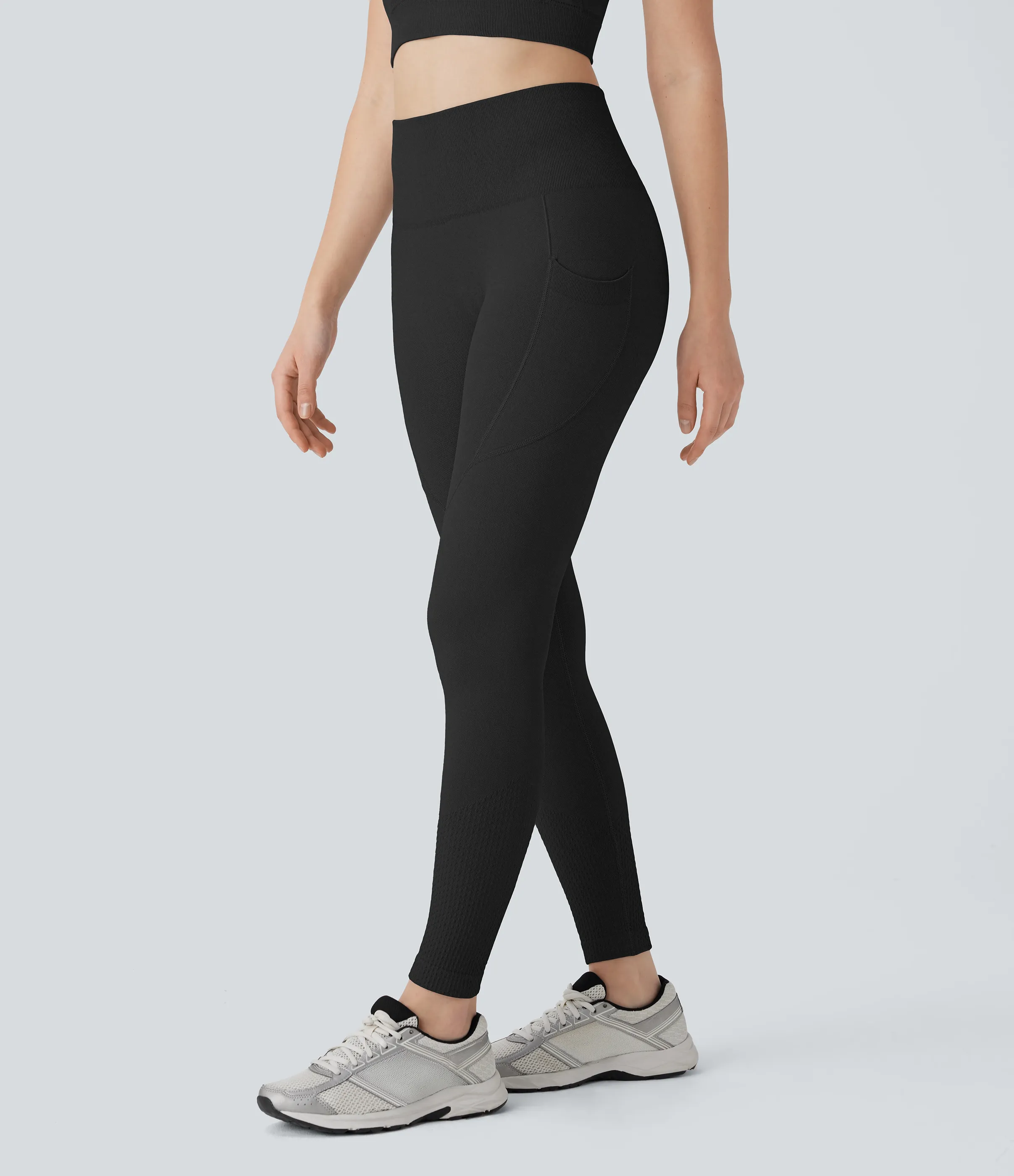 Halara Leggings yoga tiro alto control abdomen realce glúteo bolsillo lateral 7/8 sin costuras - Black - L(full_length) sold by Halara product image thumbnail 4