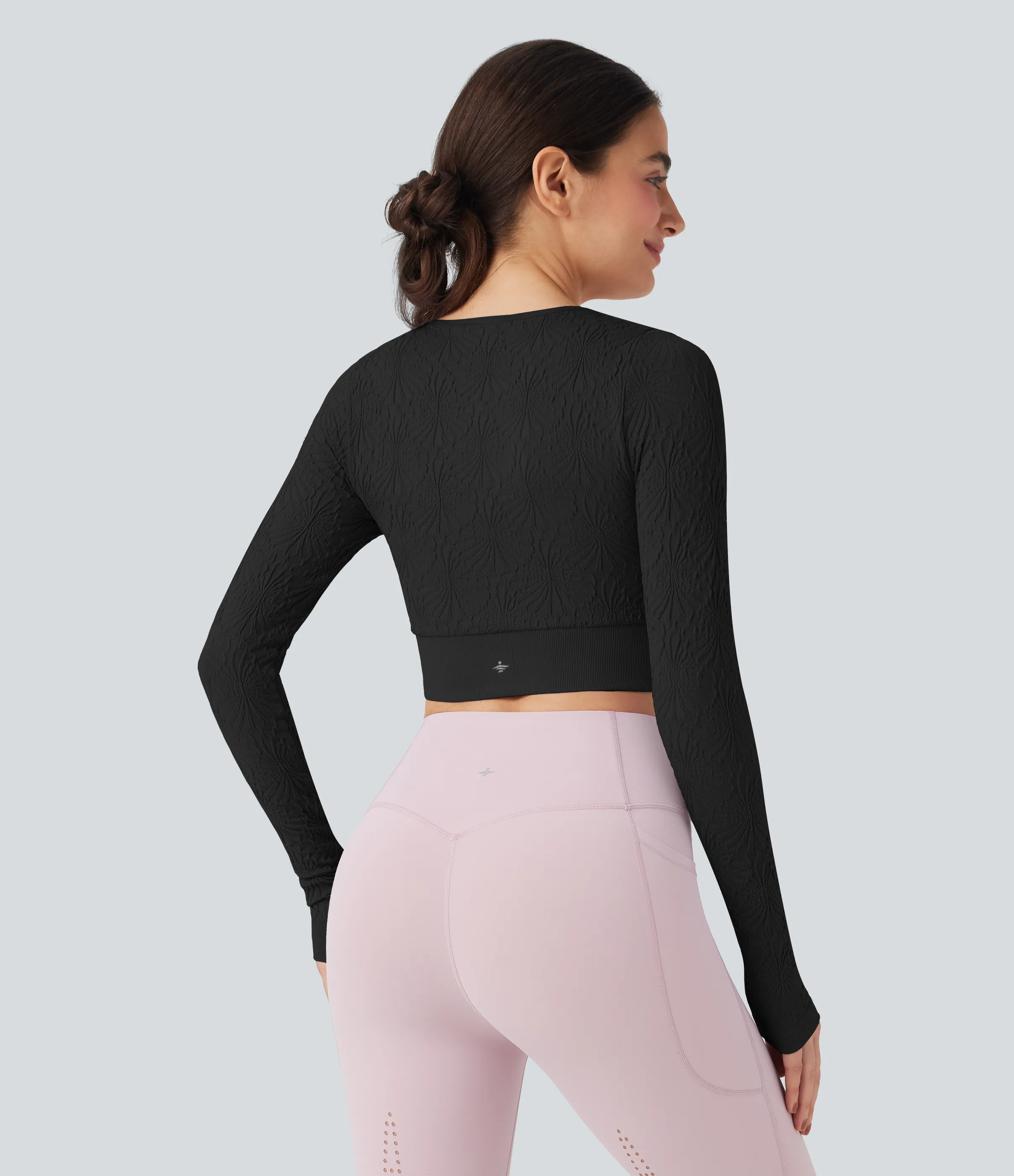 Halara Top deportivo de yoga ajustado de manga larga con diseño de jacquard sin costuras - Black - M sold by Halara product image thumbnail 4