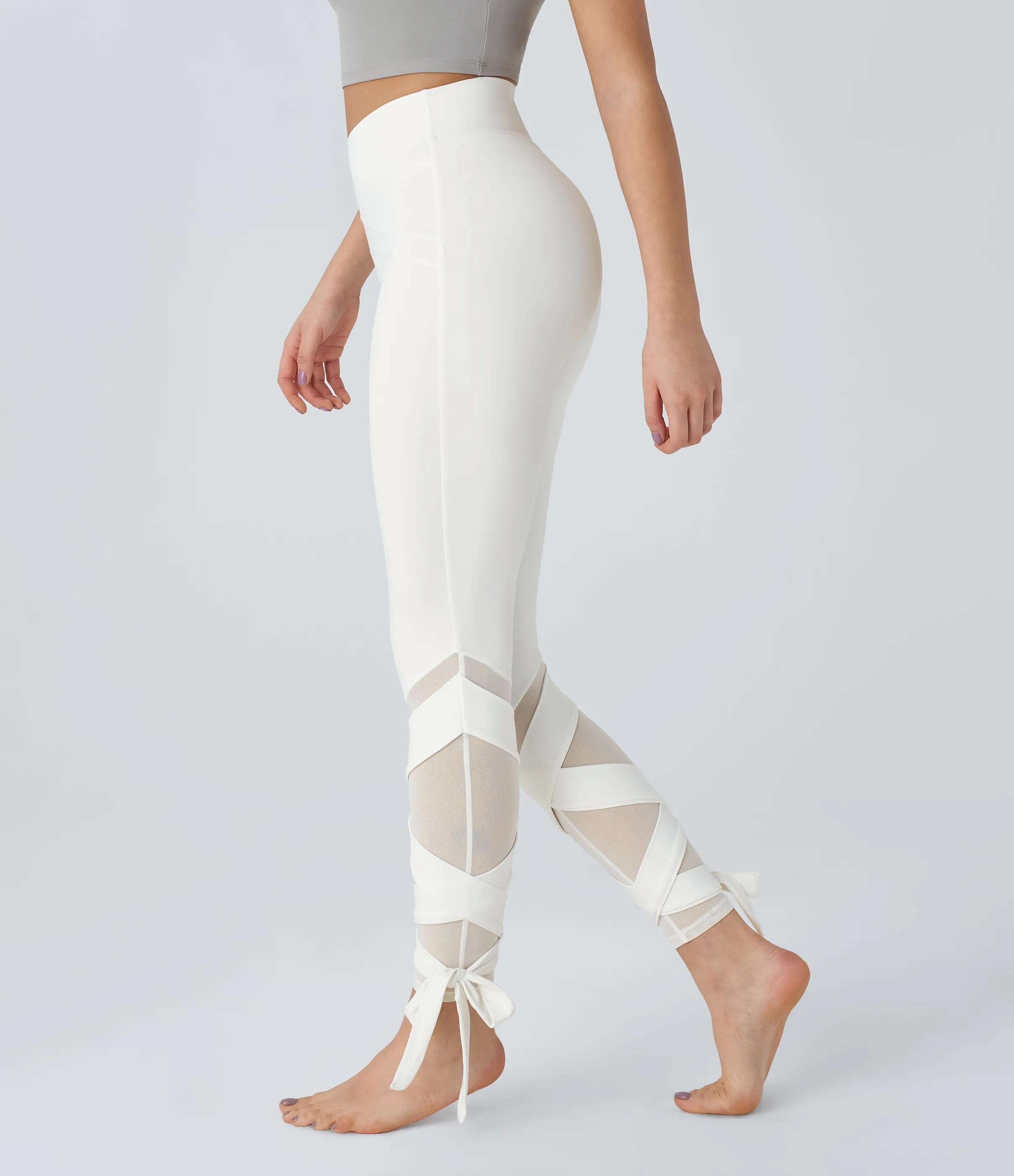 Halara Leggings yoga Softlyzero™ 7/8 cordón cruzado malla contrastante tiro alto - White - XL(7/8) sold by Halara product image thumbnail 2