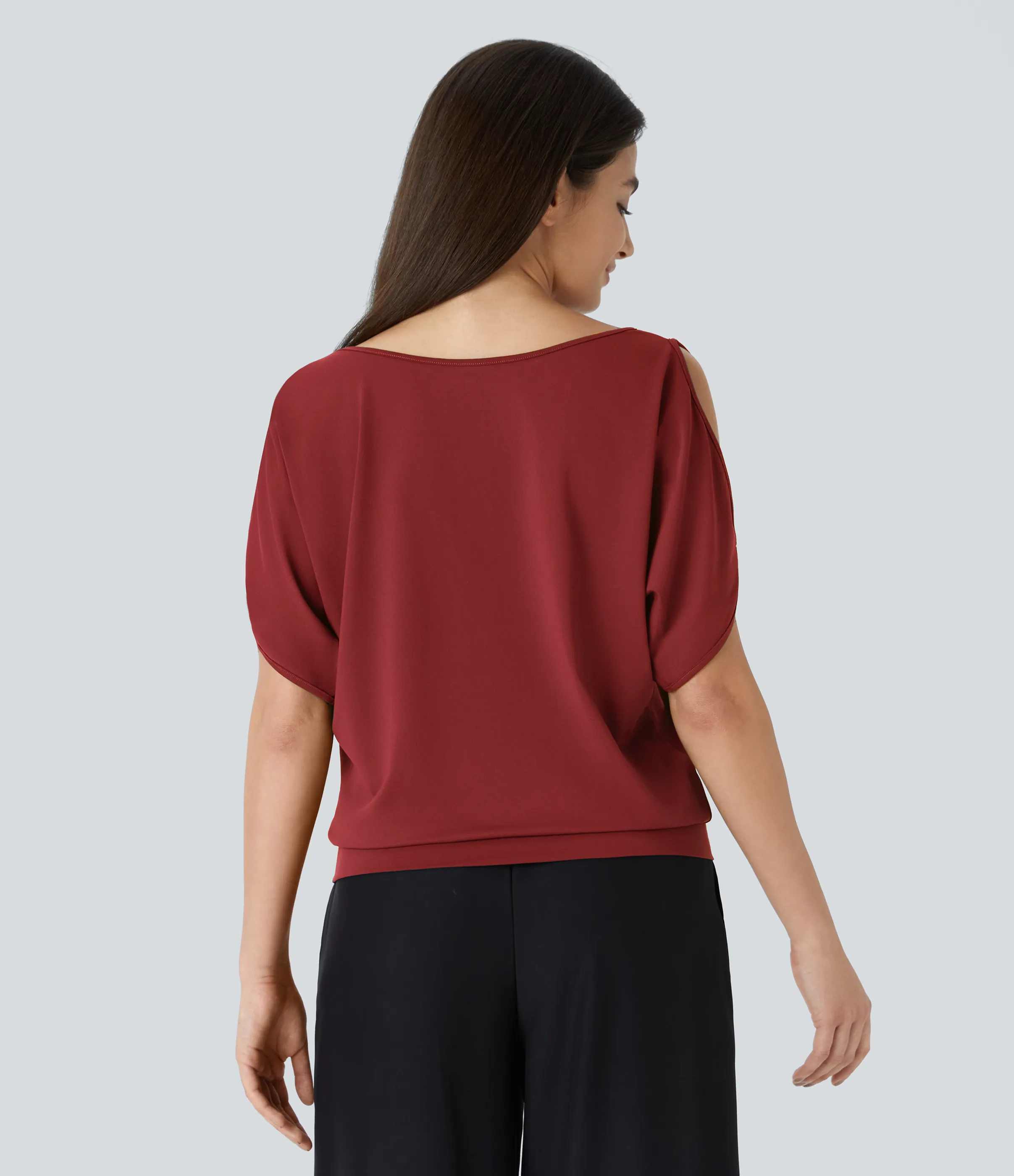 Halara Camiseta abertura manga corta cuello barco - Red Dahlia - S sold by Halara product image thumbnail 3