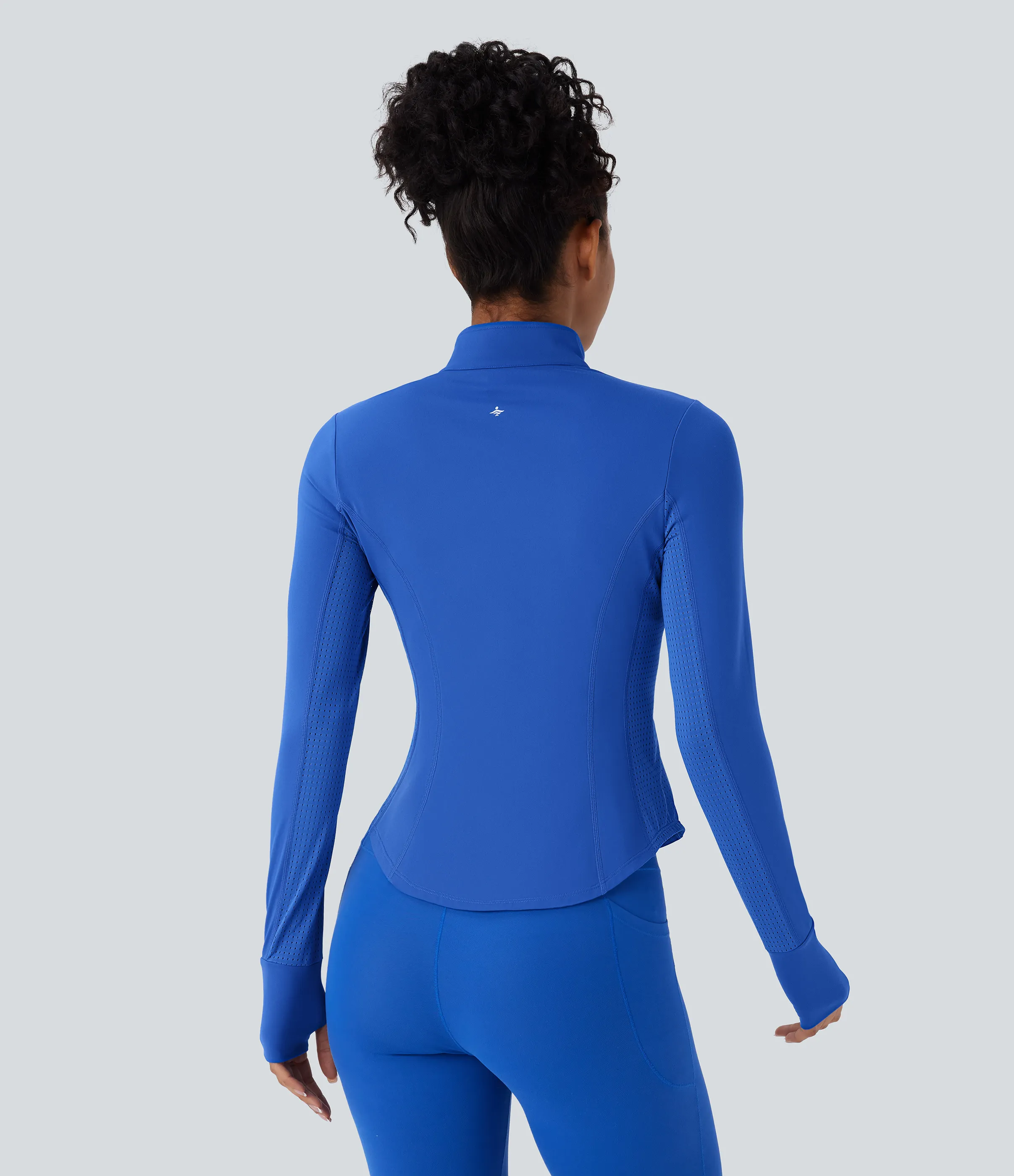 Halara Chaqueta Softlyzero™ Plush yoga cremallera dobladillo curvo perforada orificio pulgar contrastante - Beaucoup Blue - XL sold by Halara product image thumbnail 3