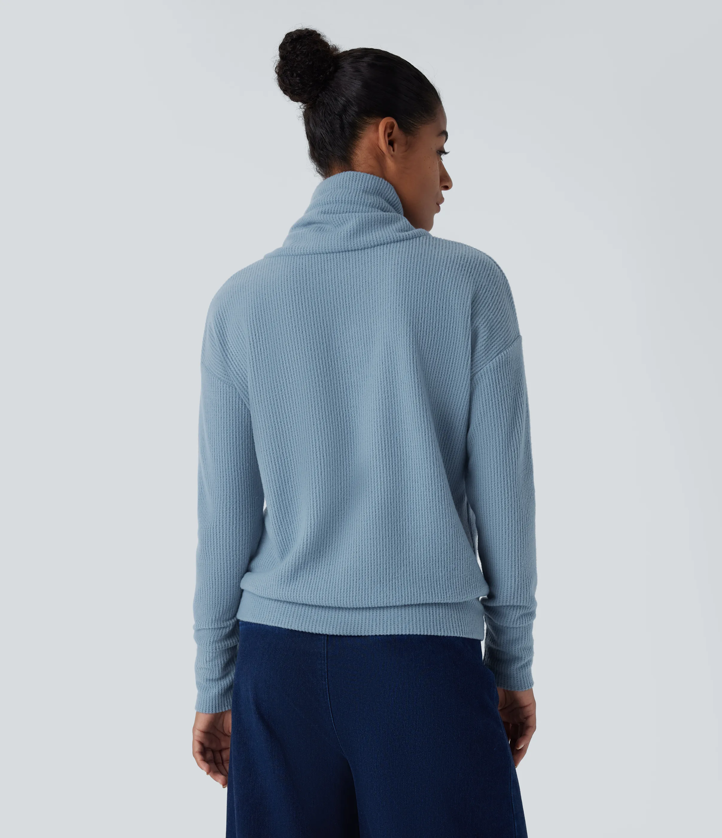 Halara Sudadera holgada manga larga cuello vuelto cordón hombro caído - Mountain Spring - S sold by Halara product image thumbnail 3