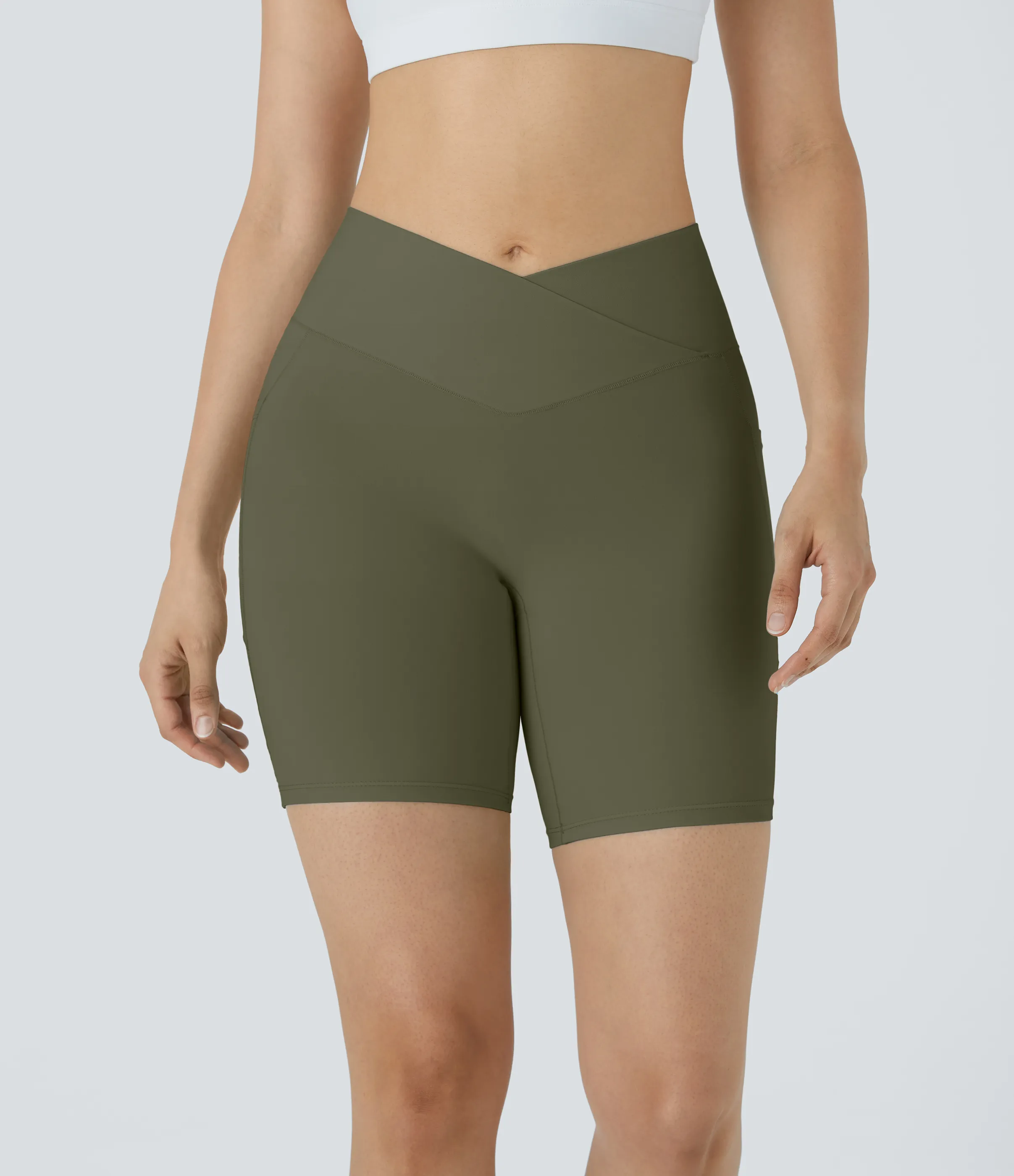 Halara Pantalón corto Softlyzero™ ciclista yoga bolsillo lateral cruzado tiro alto 17.5cm - Grass Grey Green - M sold by Halara product image thumbnail 4