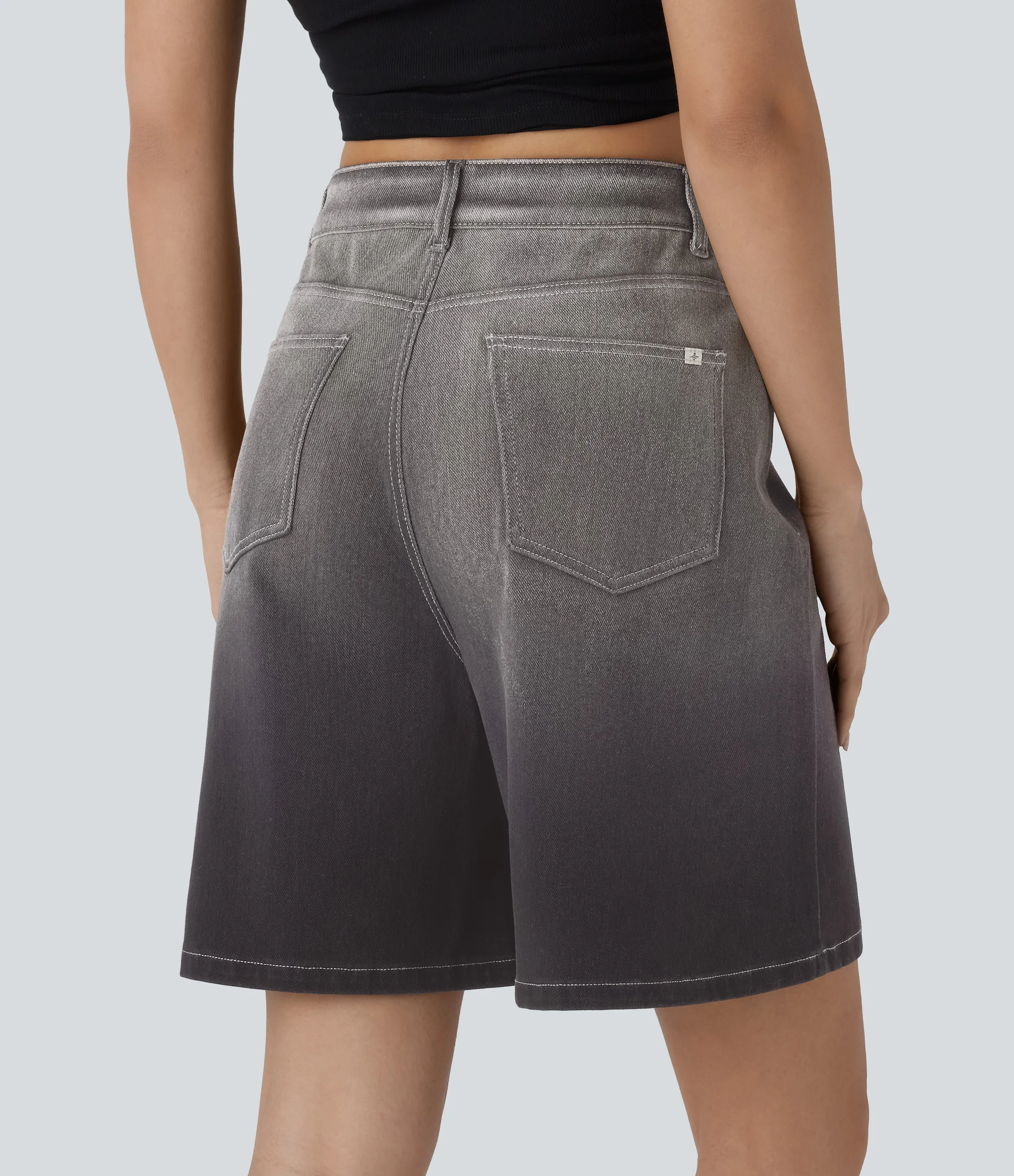 Halara Bermuda Halara Flex™ Denim mezclilla elástica degradado múltiple bolsillo botón tiro alto 17.5cm - Light Jet Black Denim - M(regular) sold by Halara product image thumbnail 3