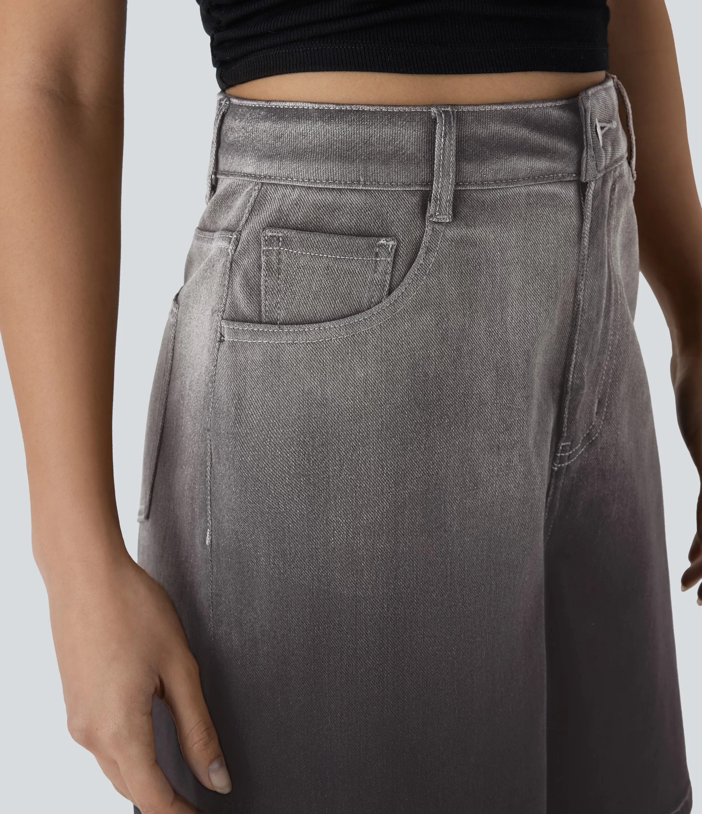 Halara Bermuda Halara Flex™ Denim mezclilla elástica degradado múltiple bolsillo botón tiro alto 17.5cm - Light Jet Black Denim - M(regular) sold by Halara product image thumbnail 5