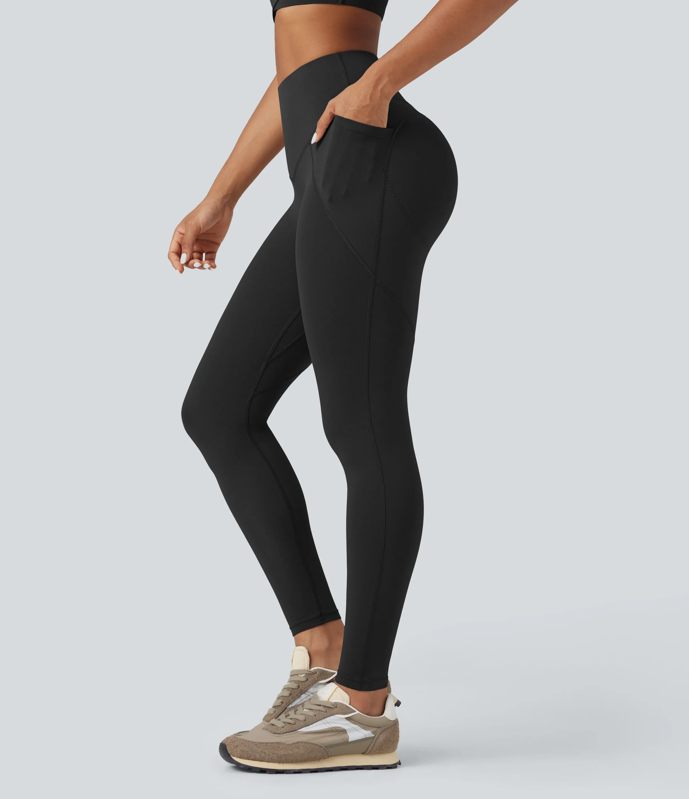Halara Leggings Halara UltraSculpt™ de tiro alto con control de abdomen, levantamiento de glúteos push-up en largo 7/8 con bolsillos - Black - M(7/8) sold by Halara