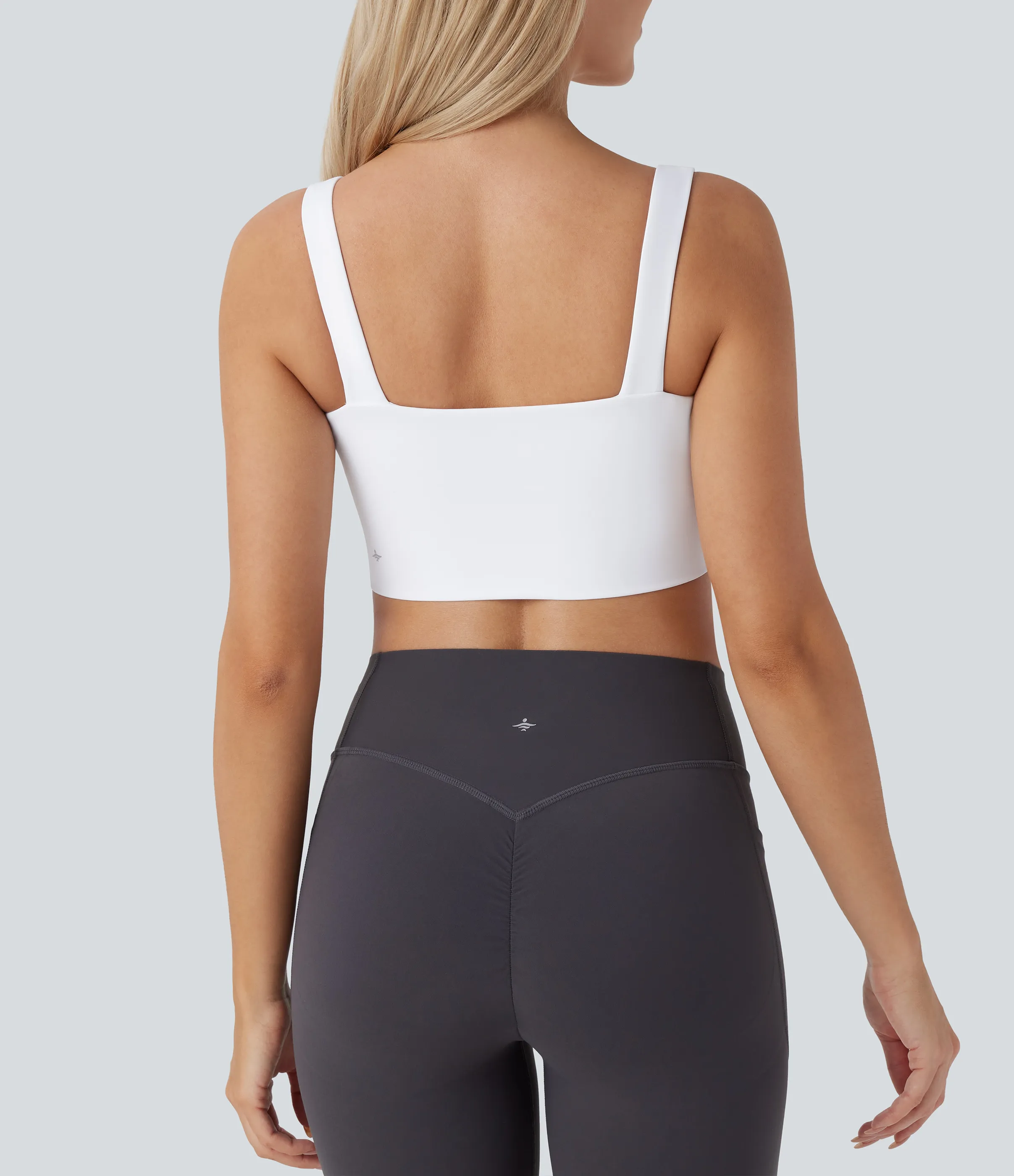 Halara Brasier deportivo de yoga SoftlyZero™ Airy de sujeción baja con abertura y tacto fresco en copas D-F - White - XS sold by Halara product image thumbnail 3