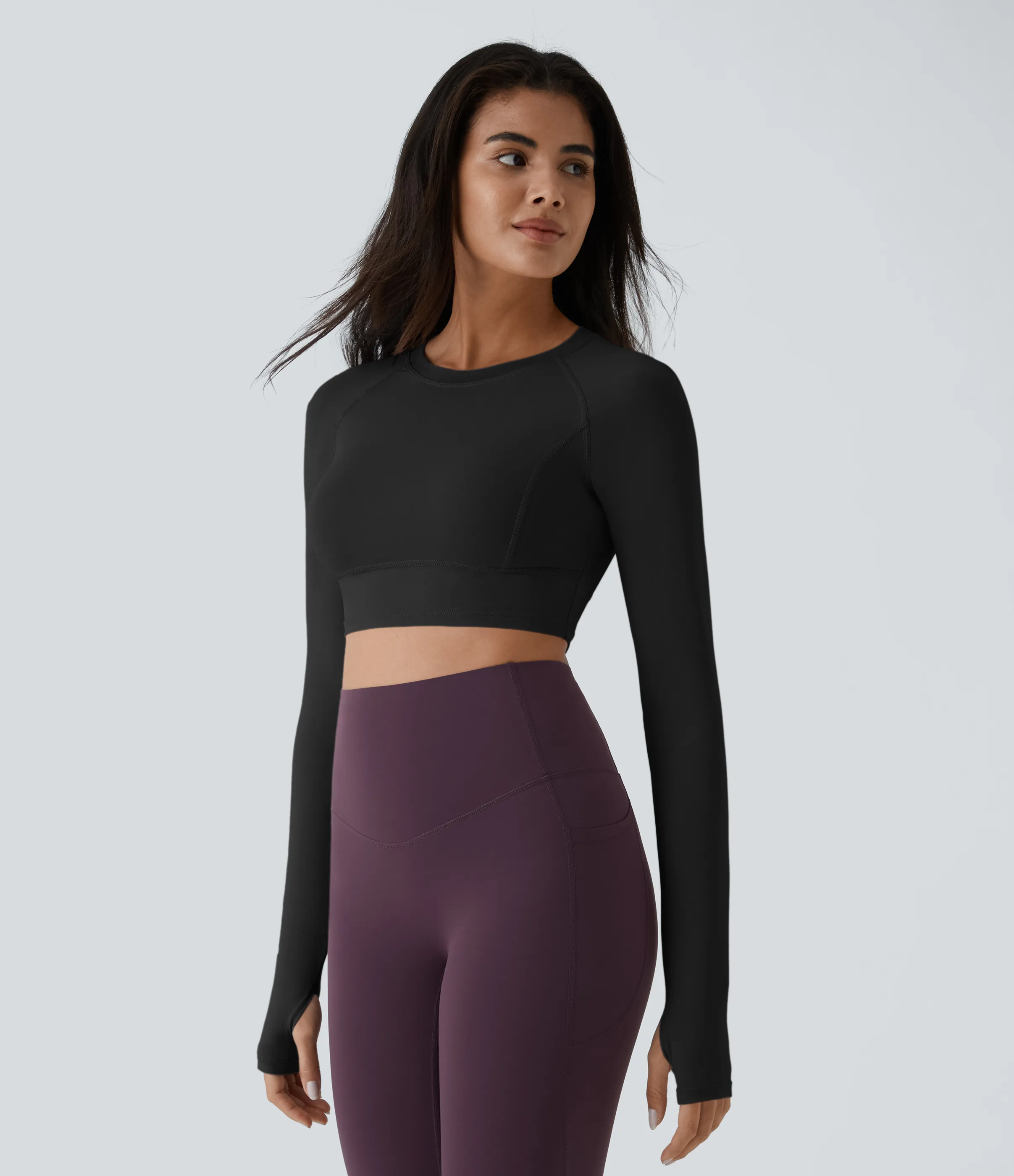 Halara Top deportivo yoga corto abertura para pulgar - Black - XS sold by Halara product image thumbnail 4