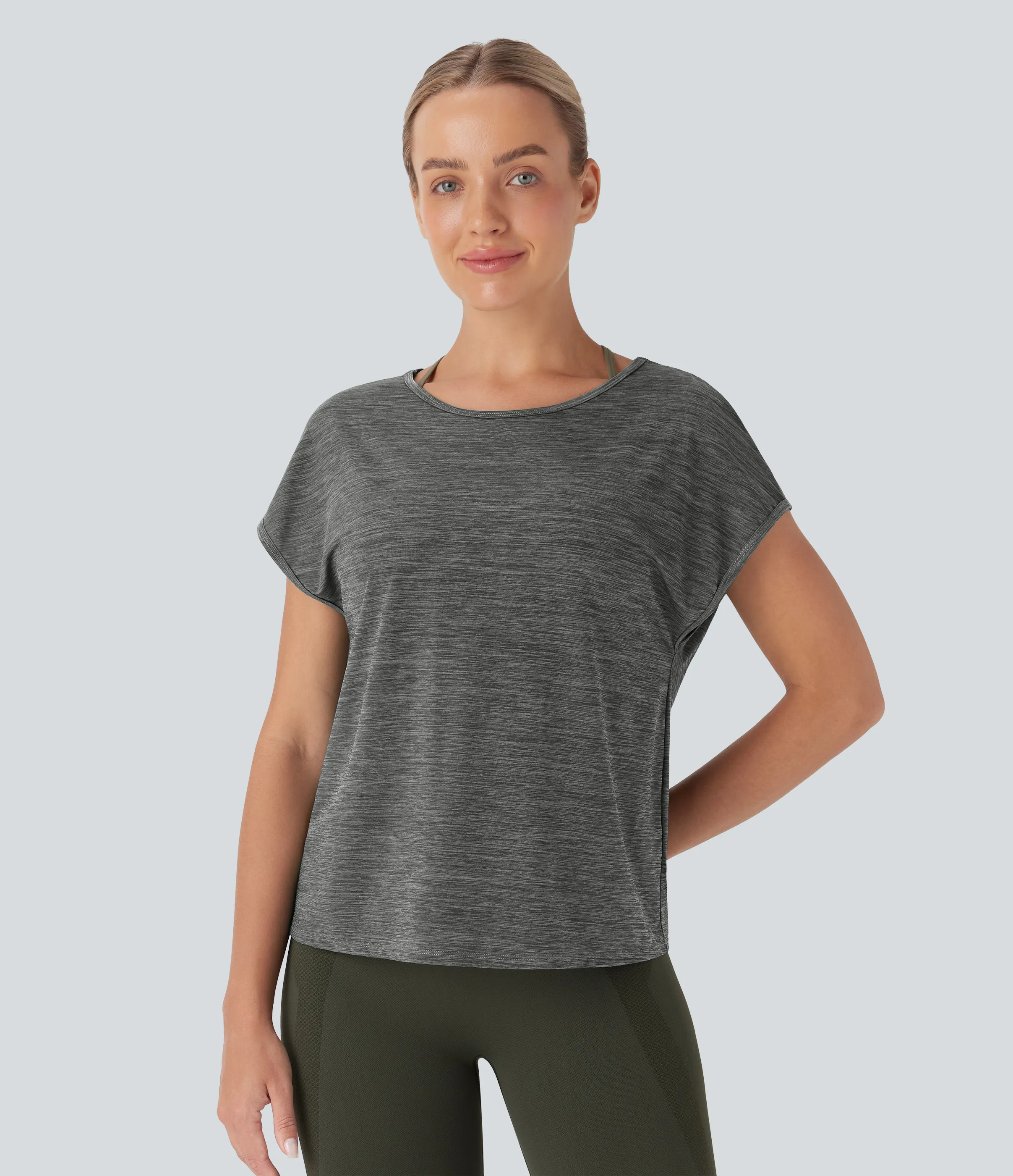 Halara Top deportivo running de manga corta con cuello redondo y espalda con aberturas - Deep Gray Texture - XS sold by Halara product image thumbnail 3