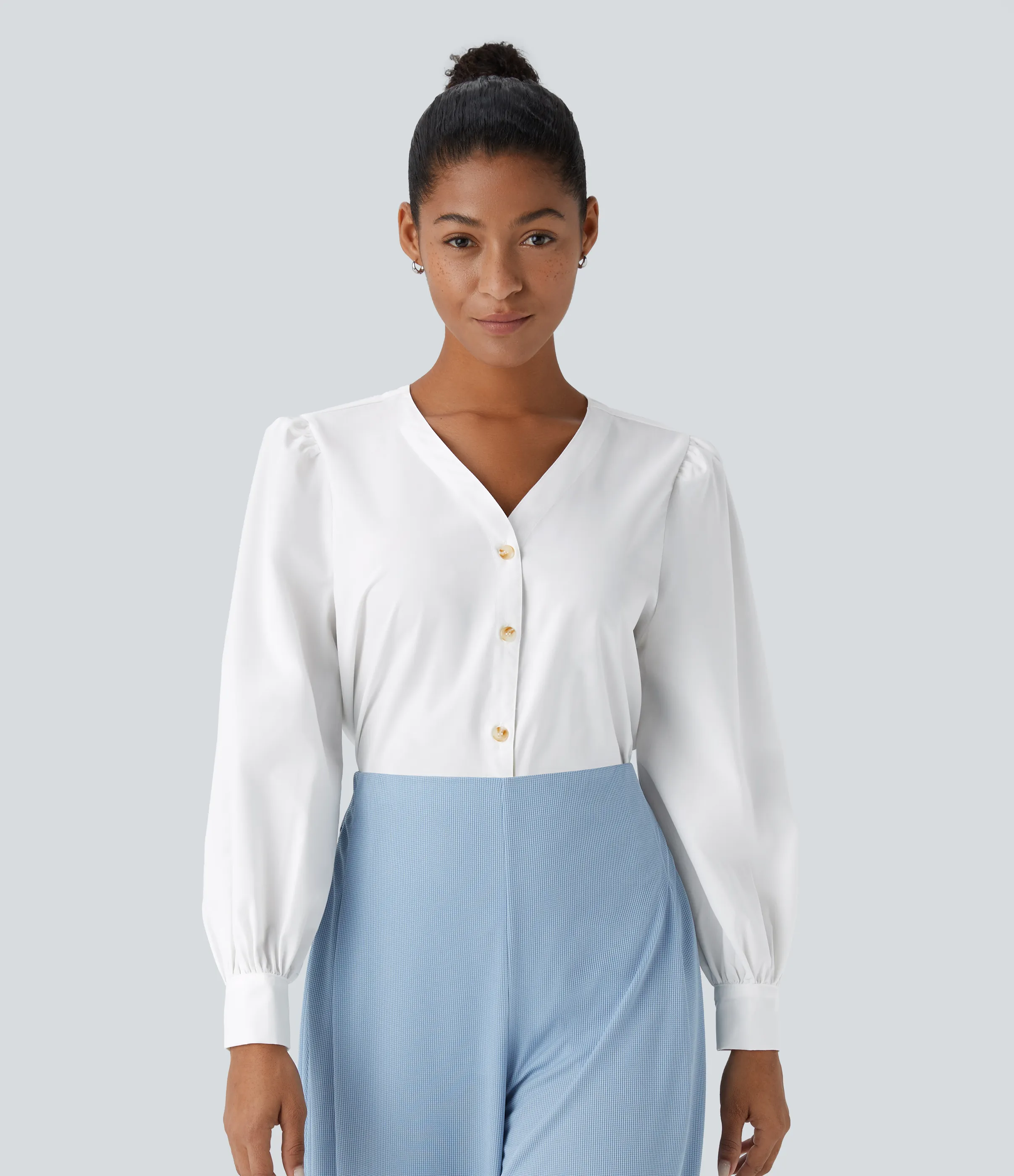 Halara Blusa oficina manga larga botón cuello V - White - XS sold by Halara product image thumbnail 5