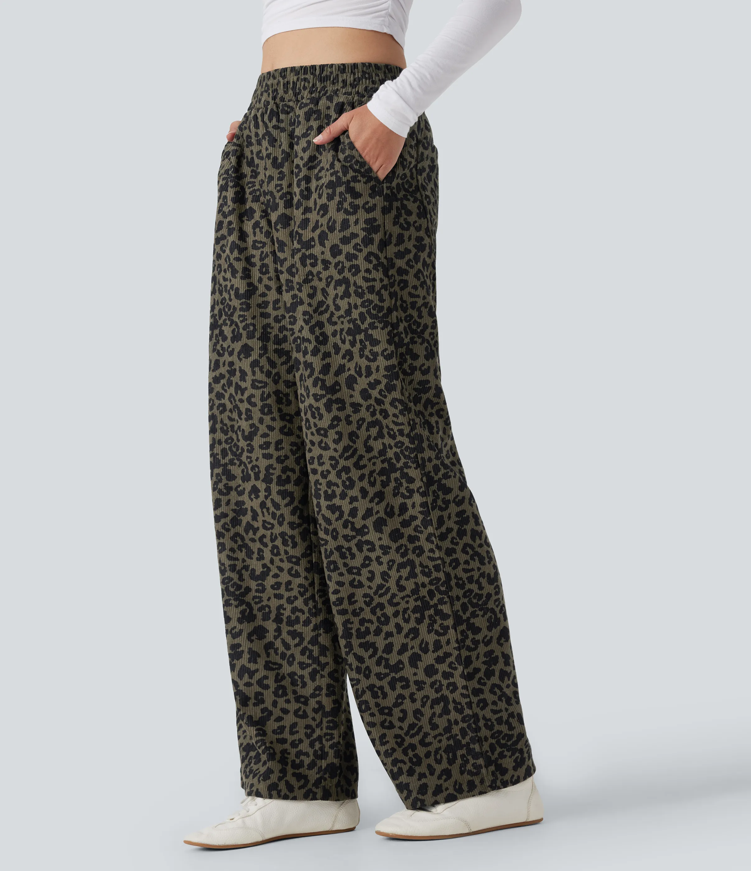 Halara Pantalones holgados casuales de pana con estampado de leopardo y tiro alto con bolsillos - Olive Leopard - M(regular) sold by Halara product image thumbnail 4