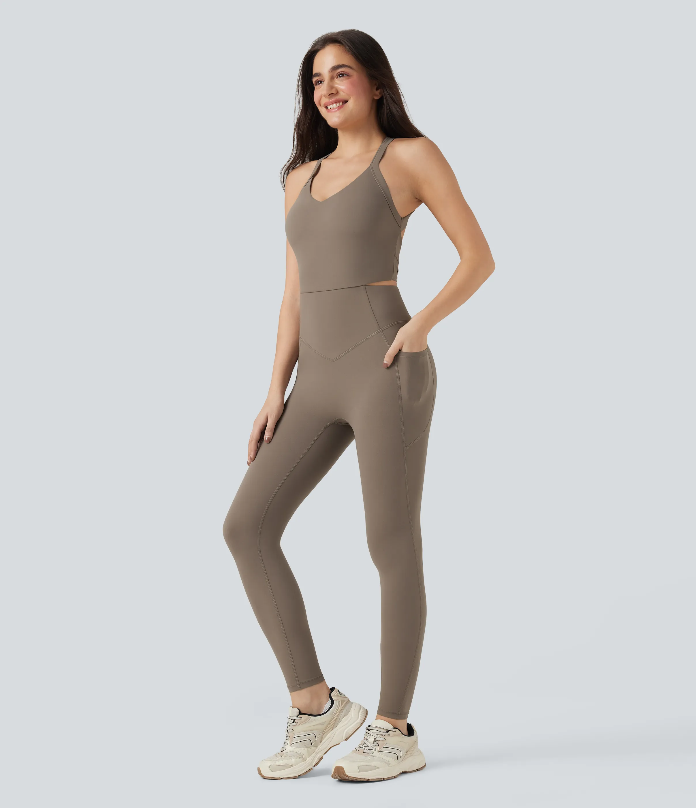 Halara Jumpsuit de entrenamiento Halara UltraSculpt™ moldeadores con control de abdomen y bolsillos - Edición Easy Peezy - Dawn Brown - XS(Long) sold by Halara product image thumbnail 4
