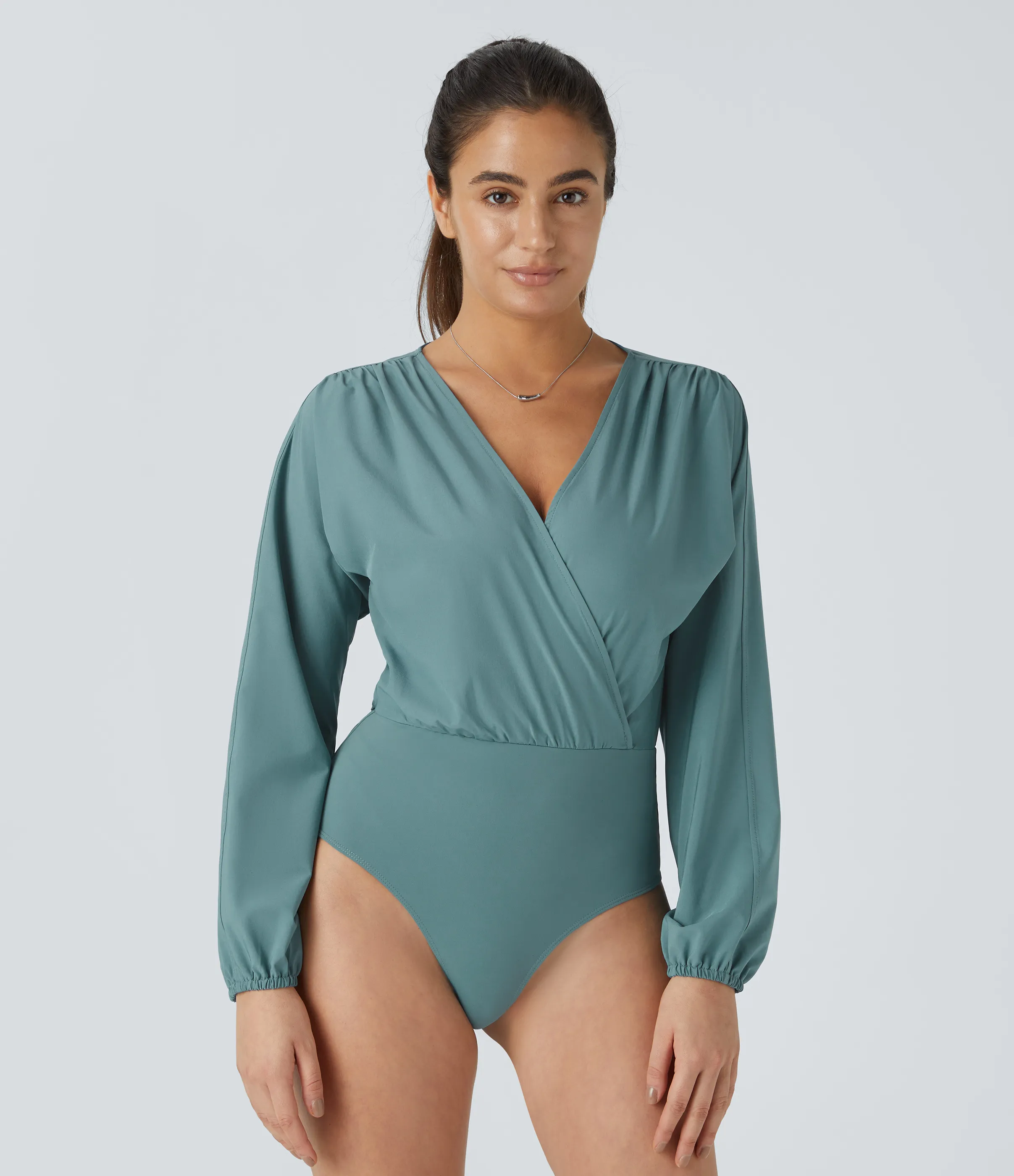 Halara Body Breezeful™ secado rápido botón manga obispo plisada cuello V - Stone Blue - S sold by Halara