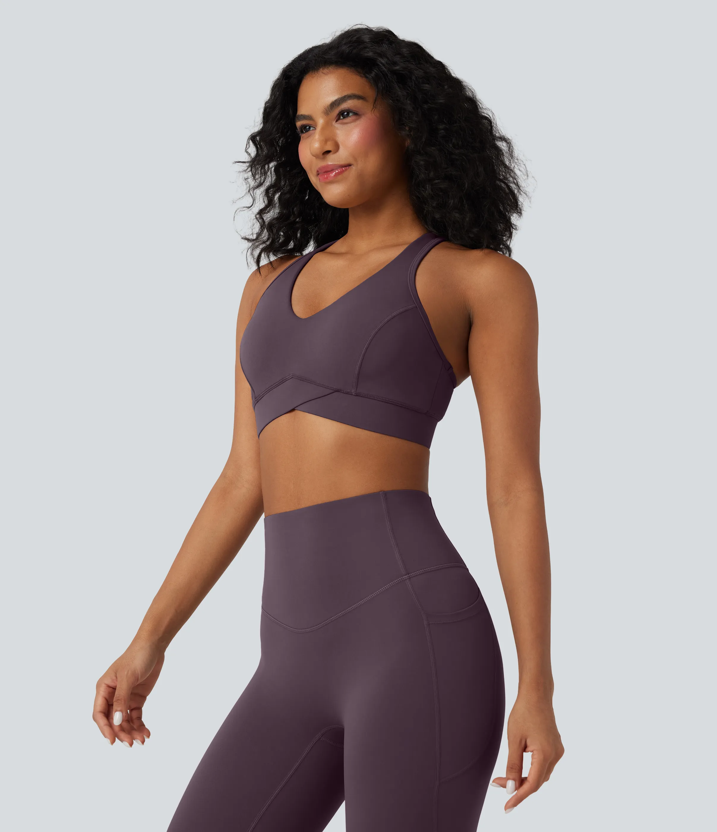 Halara Brasier deportivo Halara UltraSculpt™ para entrenamiento de sujeción media con escote en V y espalda racerback en copas A-C - Night's Purple - XL sold by Halara product image thumbnail 5