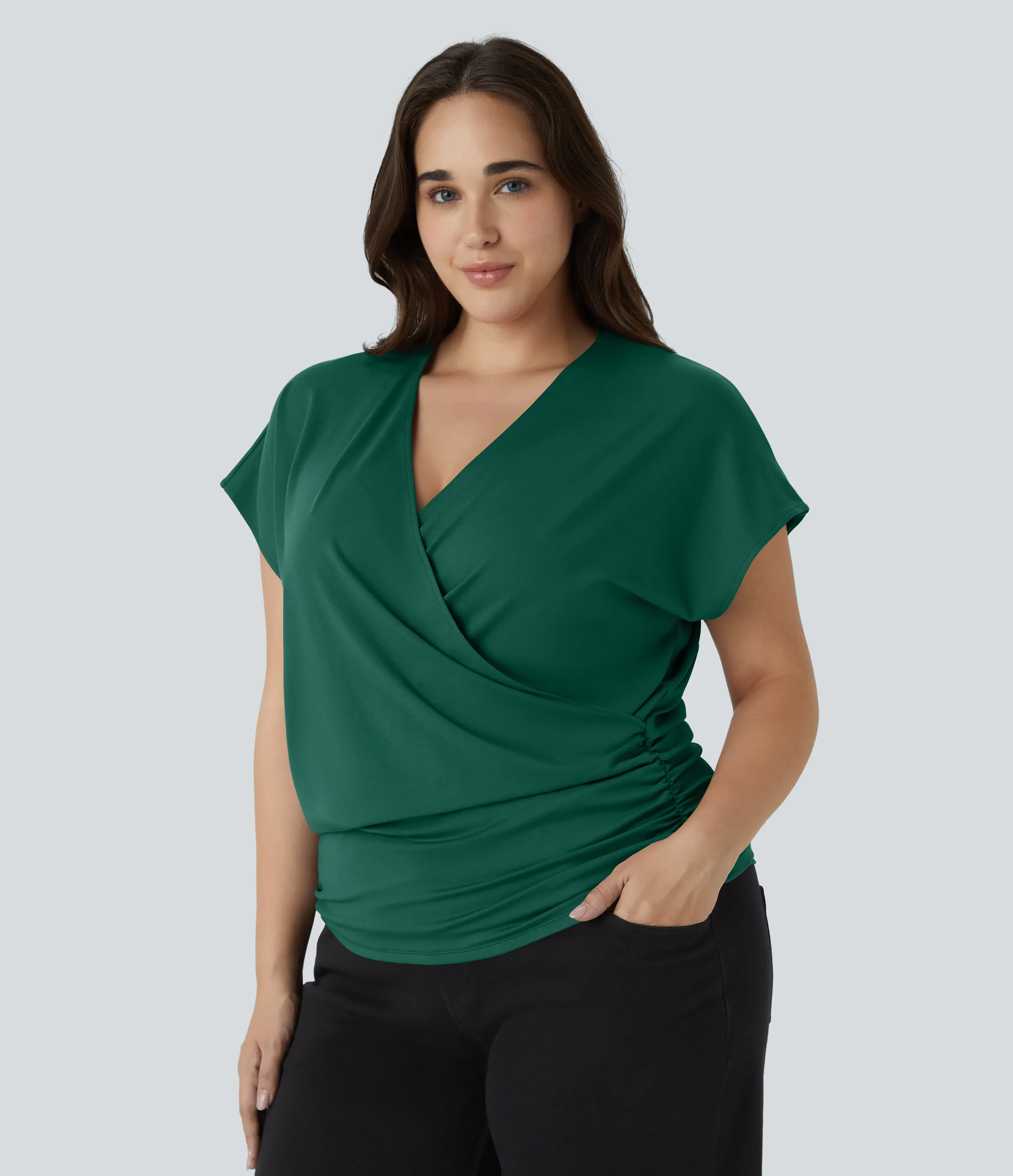 Halara Blusa oficina talla grande cuello V manga casquillo cruzada fruncida sólida - Rain Forest - 3X sold by Halara product image thumbnail 5