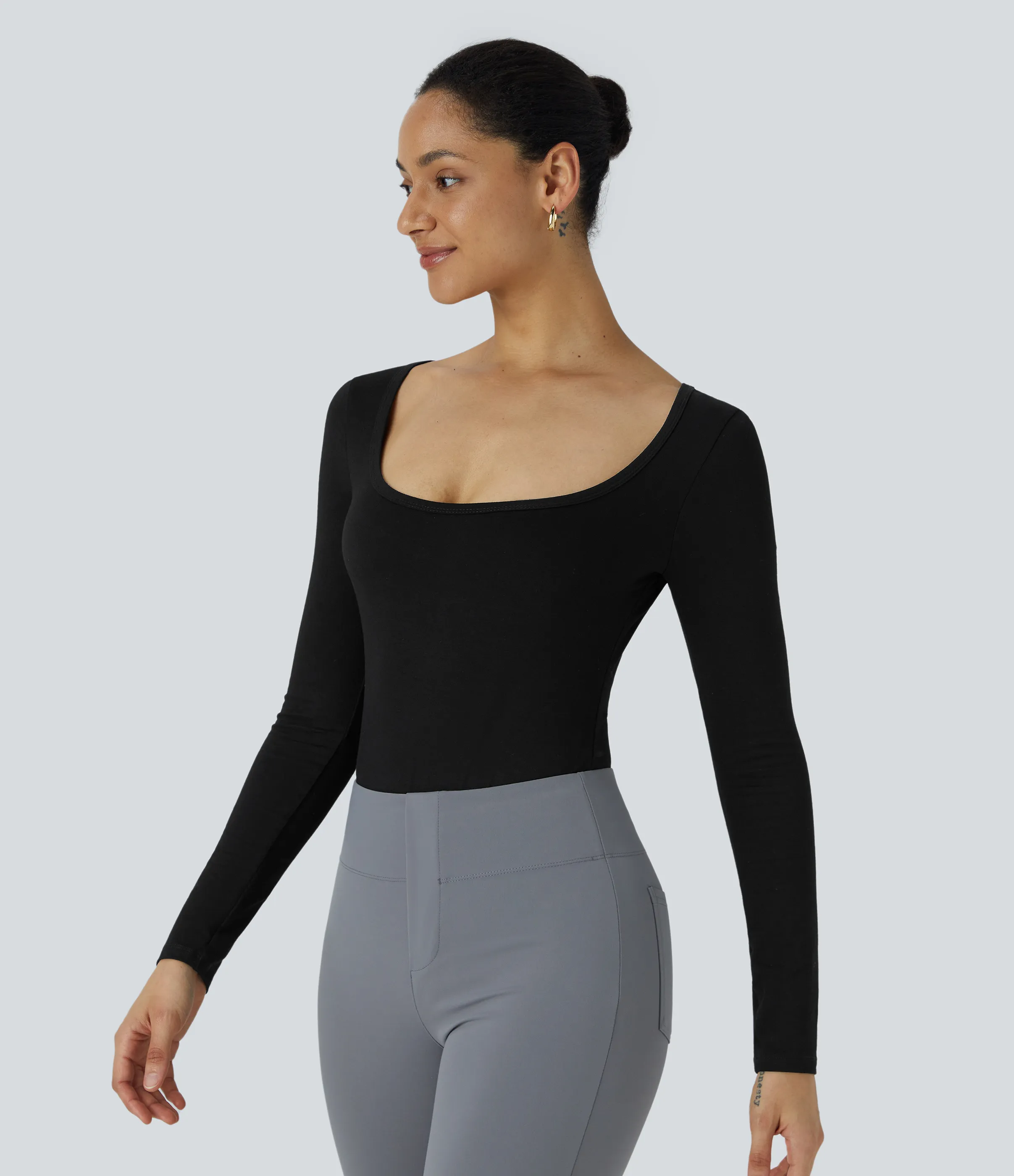 Halara Body oficina ajustado botón presión manga larga cuello U - Black - M sold by Halara product image thumbnail 5