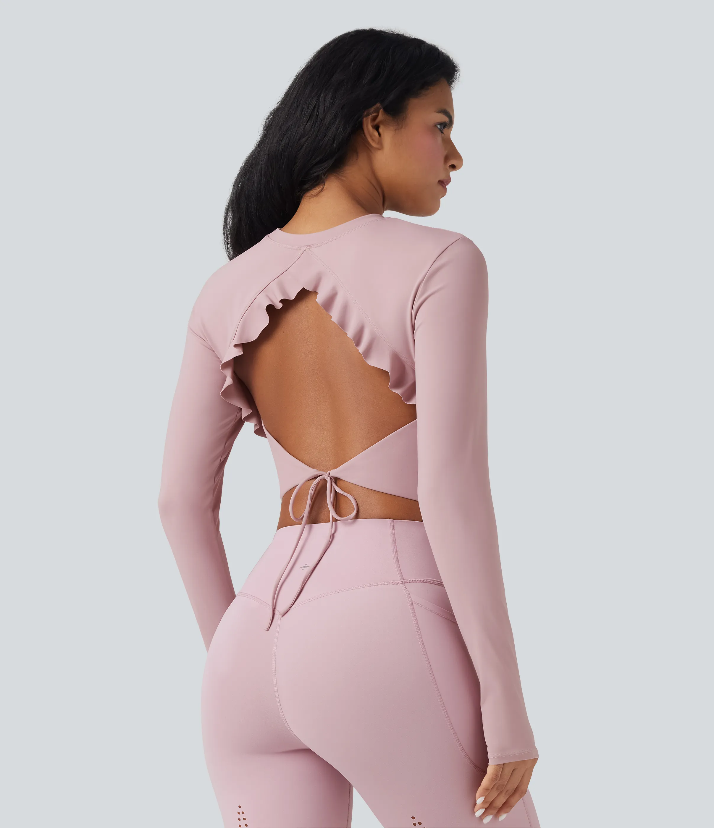 Halara Top deportivo de yoga corto SoftlyZero™ Airy de tacto fresco con cuello redondo de manga larga con abertura para el pulgar y espalda anudada - Cloud Gray Purple - L sold by Halara product image thumbnail 2