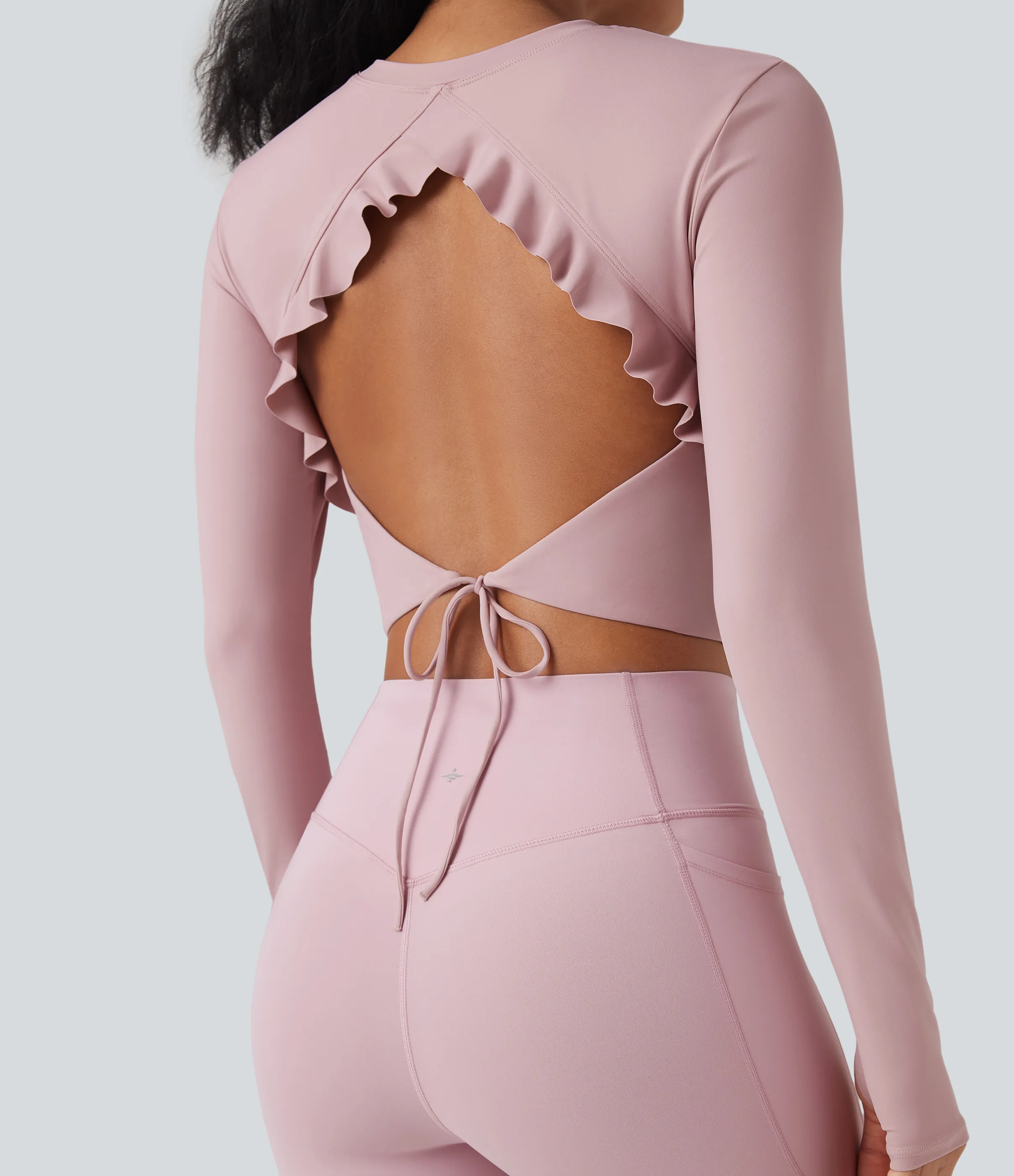 Halara Top deportivo de yoga corto SoftlyZero™ Airy de tacto fresco con cuello redondo de manga larga con abertura para el pulgar y espalda anudada - Cloud Gray Purple - L sold by Halara product image thumbnail 5