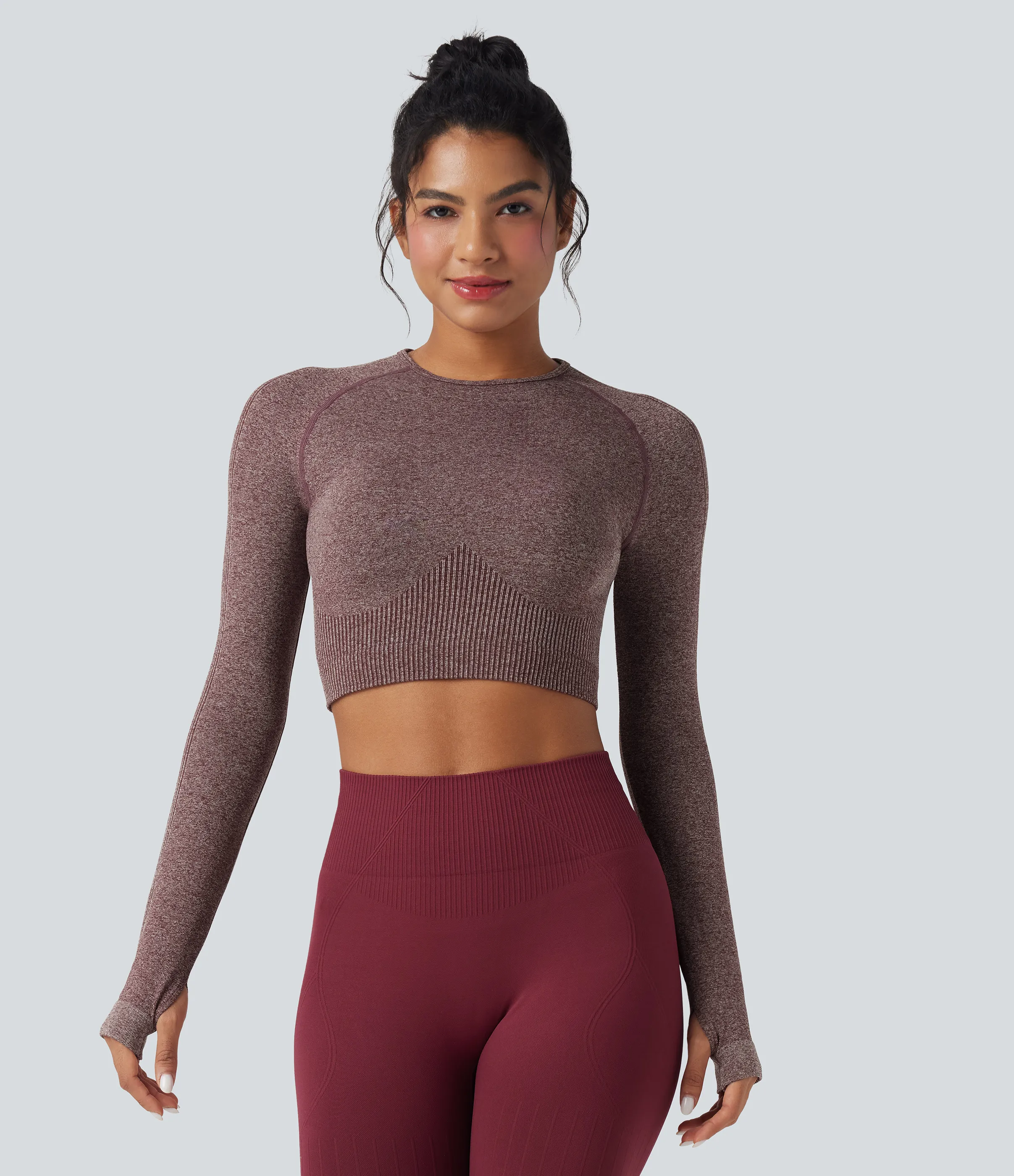 Halara Top deportivo de yoga corto sin costuras con cuello redondo de manga larga y abertura para el pulgar - Wine Red - L sold by Halara product image thumbnail 2